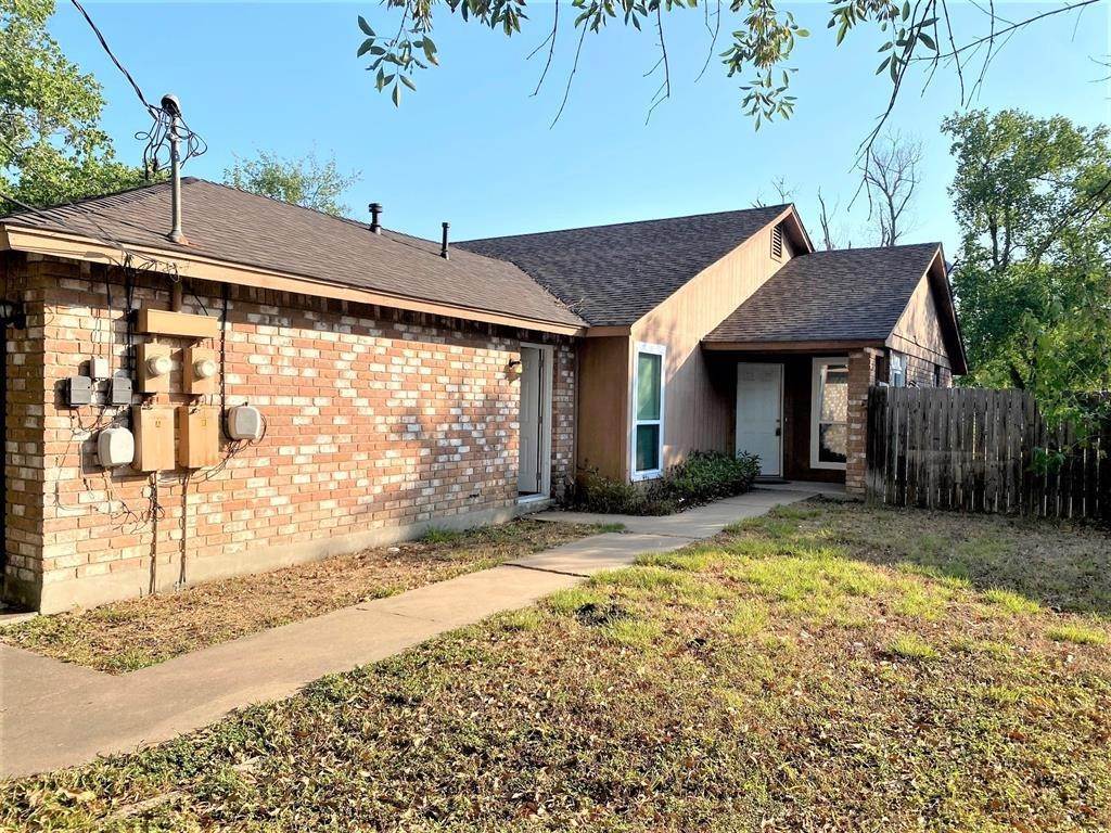 Duplex Homes at Lockhart, TX 78644