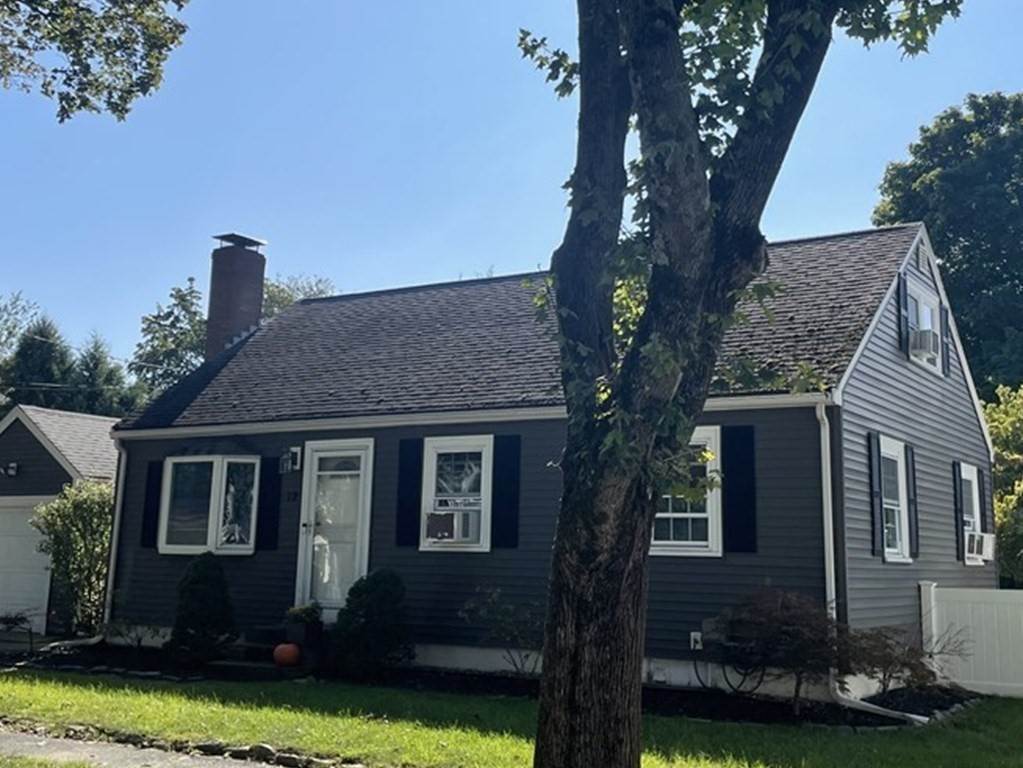Single Family for Sale at Beverly, MA 01915