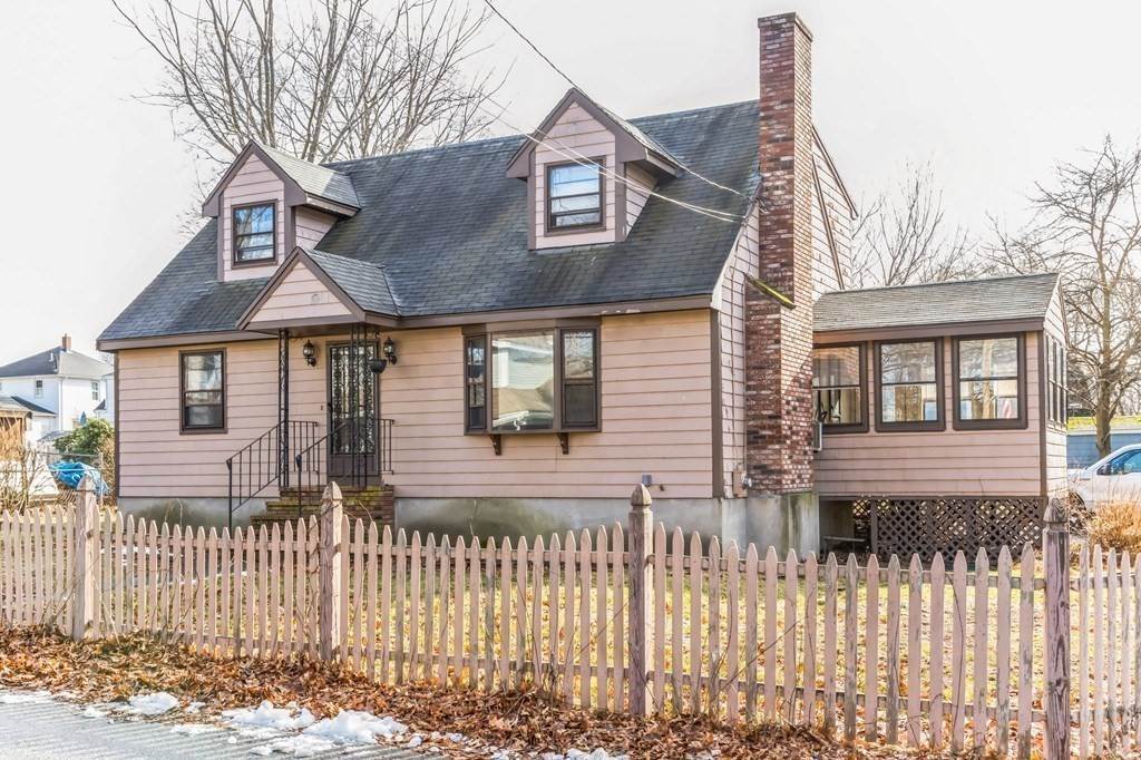 Single Family for Sale at Billerica, MA 01821