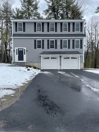 Single Family for Sale at Billerica, MA 01821