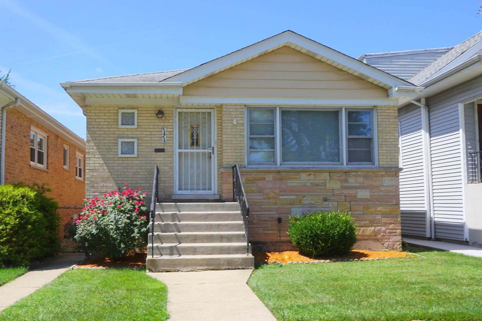 Single Family for Sale at Belmont Heights, Chicago, IL 60634