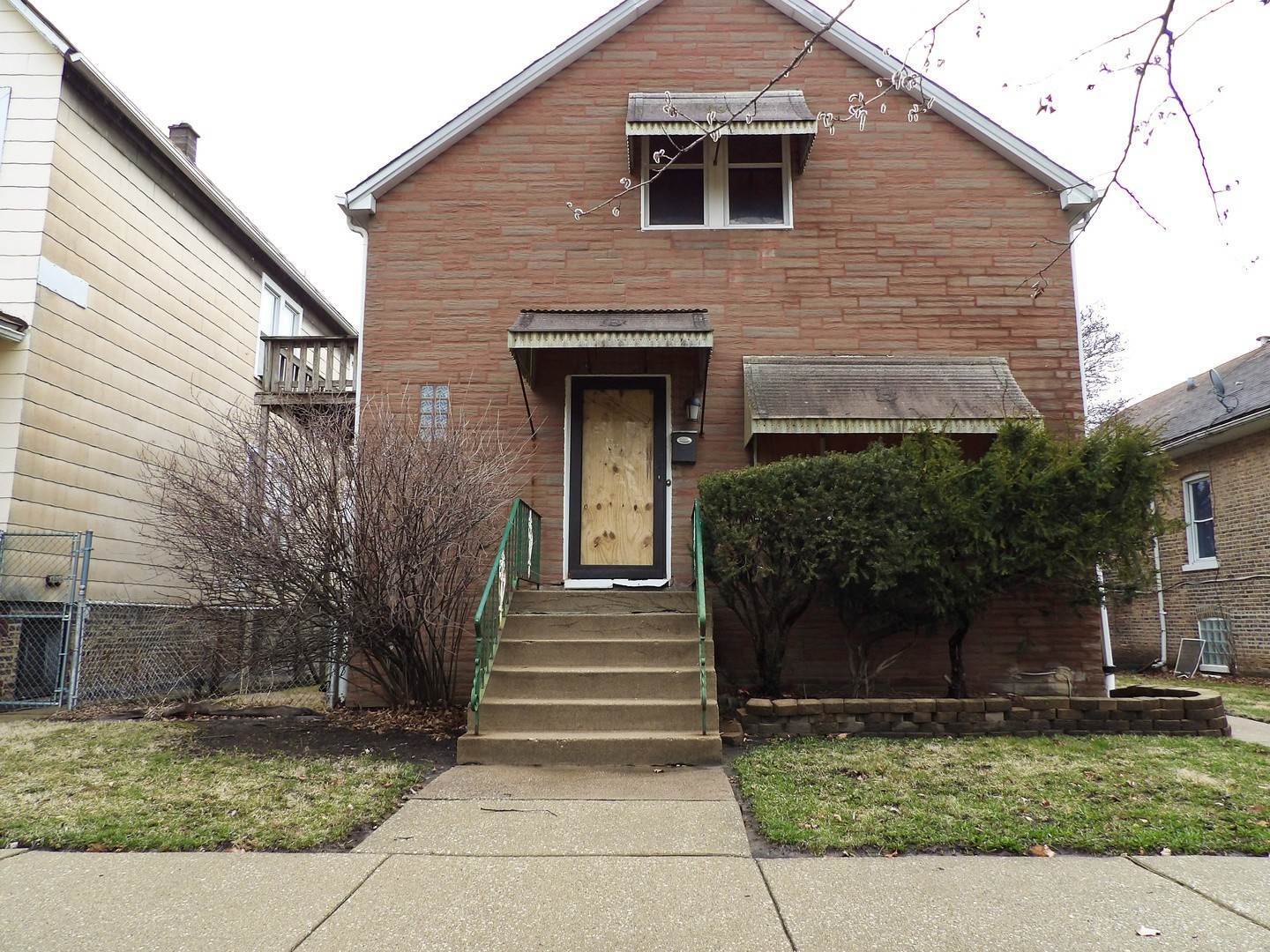 Single Family for Sale at Burnside, Chicago, IL 60619