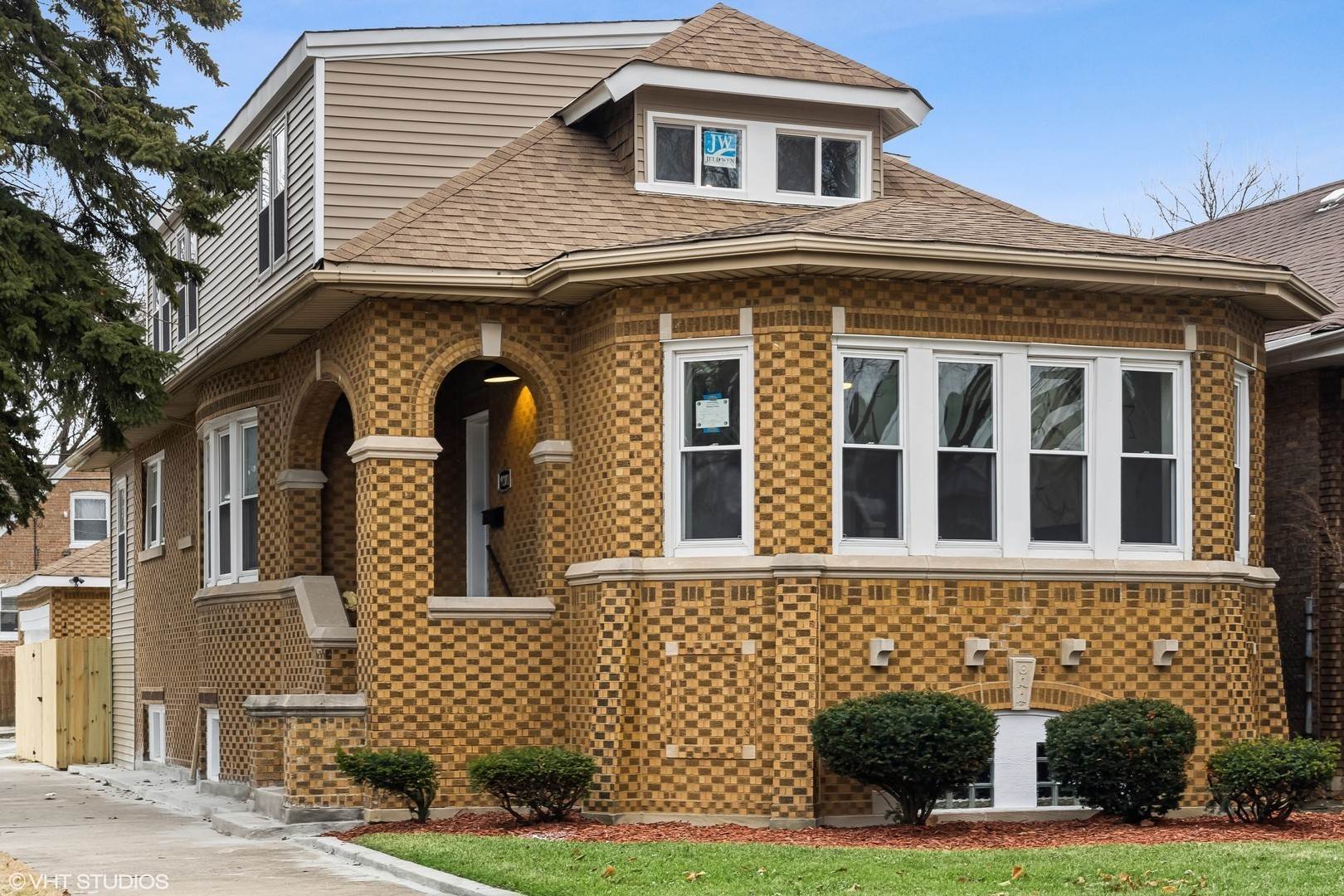Single Family for Sale at Brainerd, Chicago, IL 60620