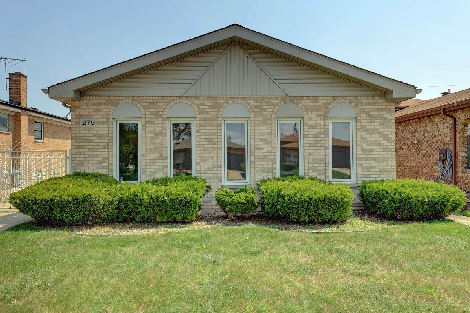 Single Family for Sale at Calumet City, IL 60409