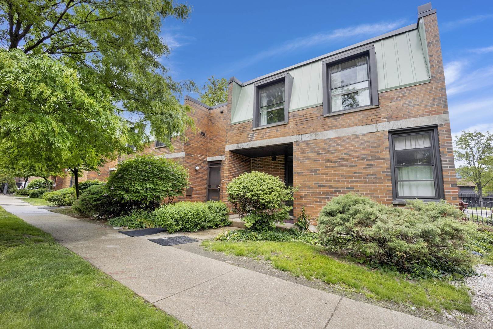 Townhouse for Sale at Little Italy, Chicago, IL 60607