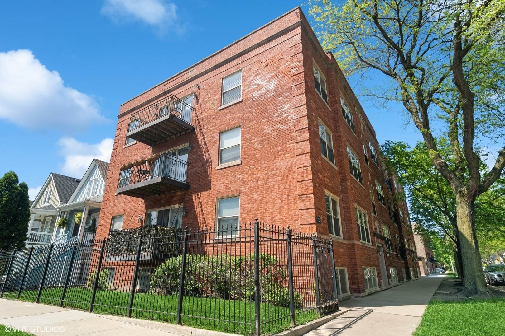 Single Family for Sale at Irving Park, Chicago, IL 60618