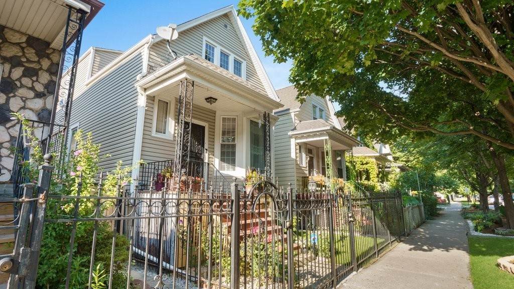 Multi Family for Sale at Avondale, Chicago, IL 60618