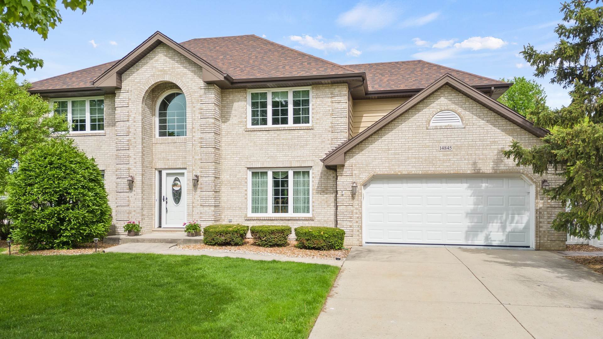 Single Family for Sale at Homer Glen, IL 60491