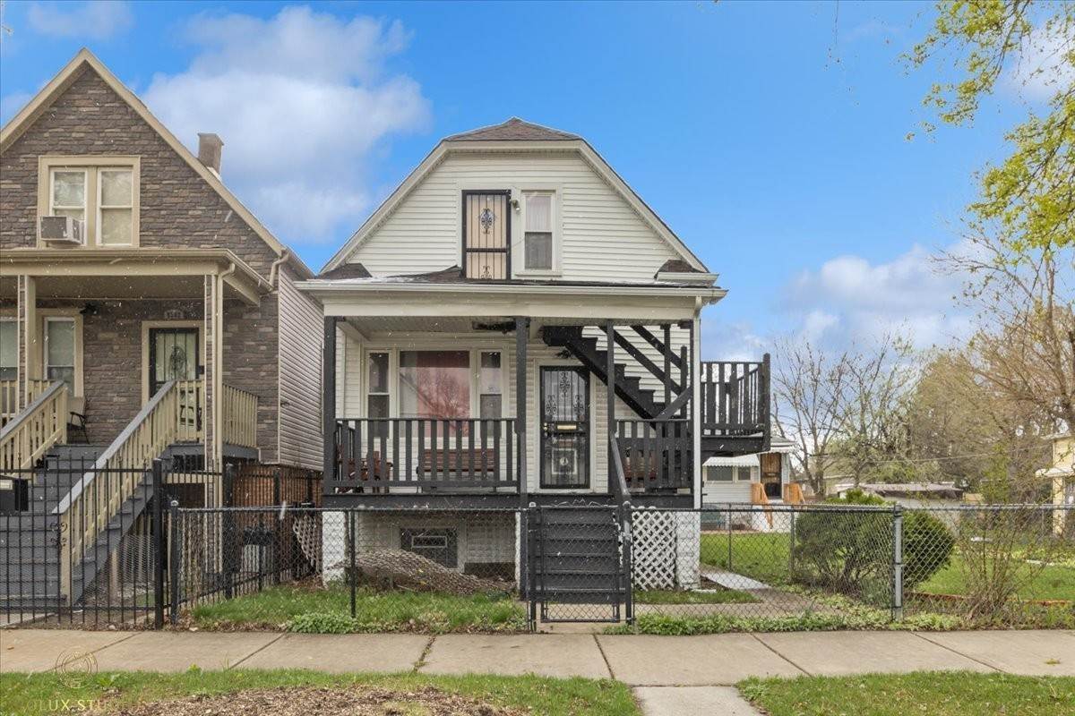 Single Family for Sale at Burnside, Chicago, IL 60619