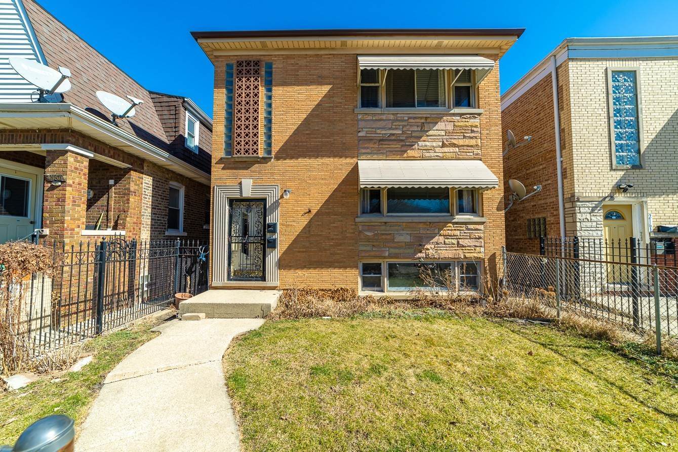 Multi Family for Sale at Brickyard, Chicago, IL 60639
