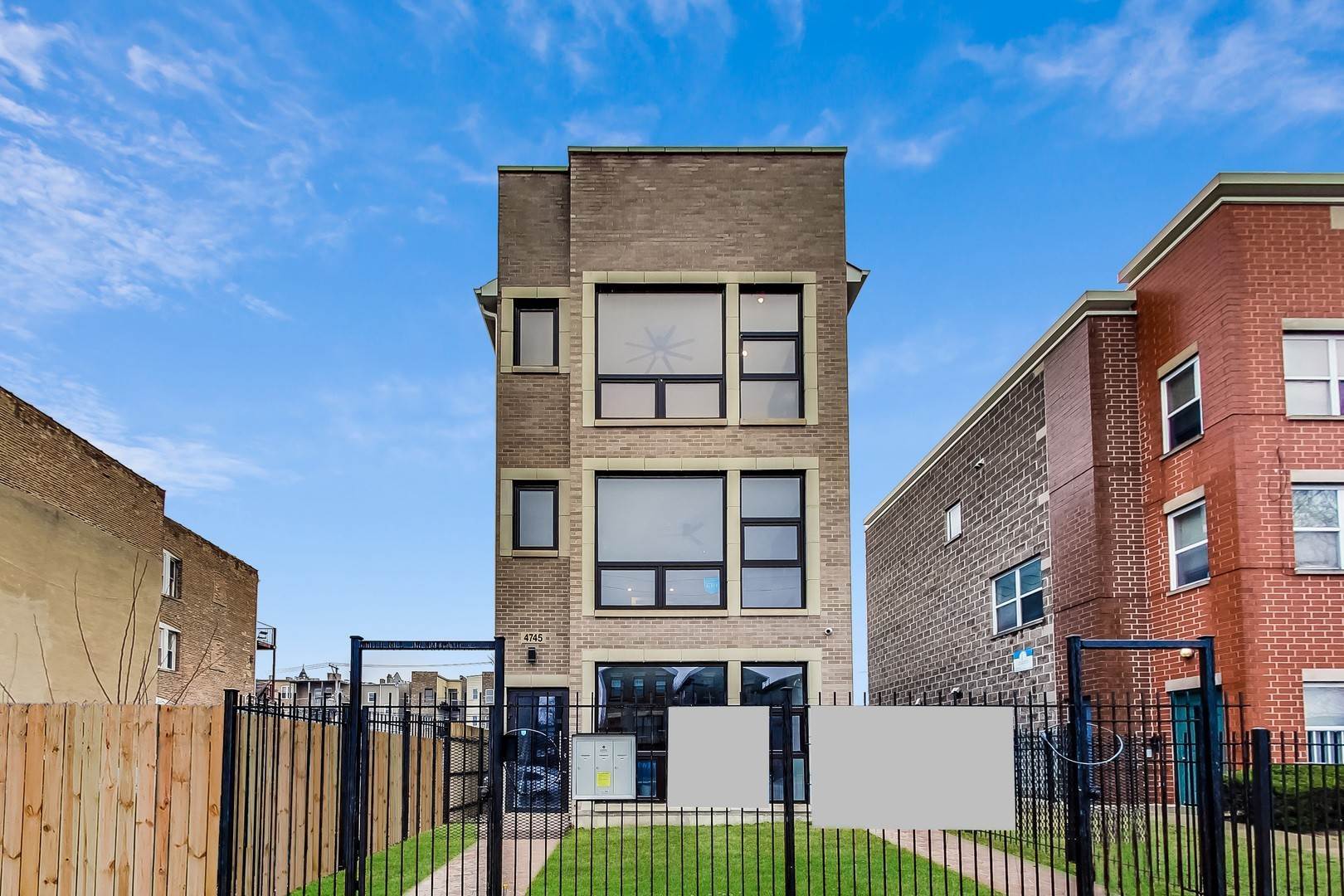 Single Family for Sale at Grand Boulevard, Chicago, IL 60615