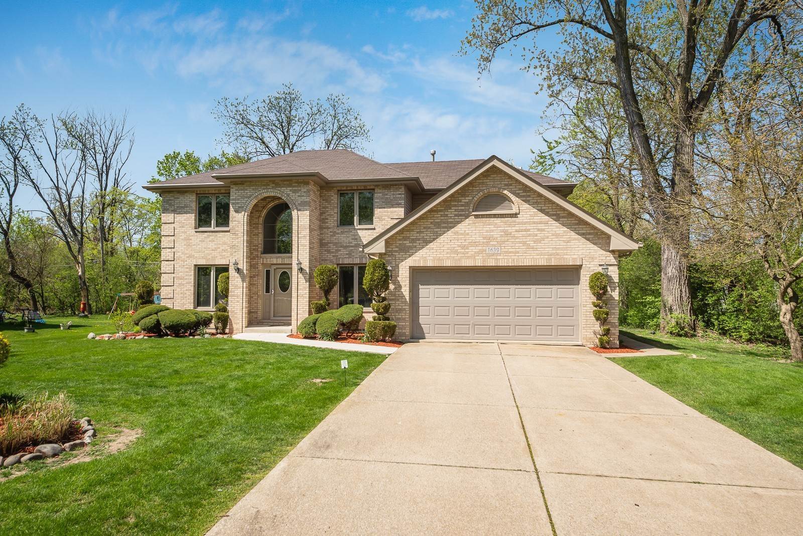 Single Family for Sale at Flossmoor, IL 60422