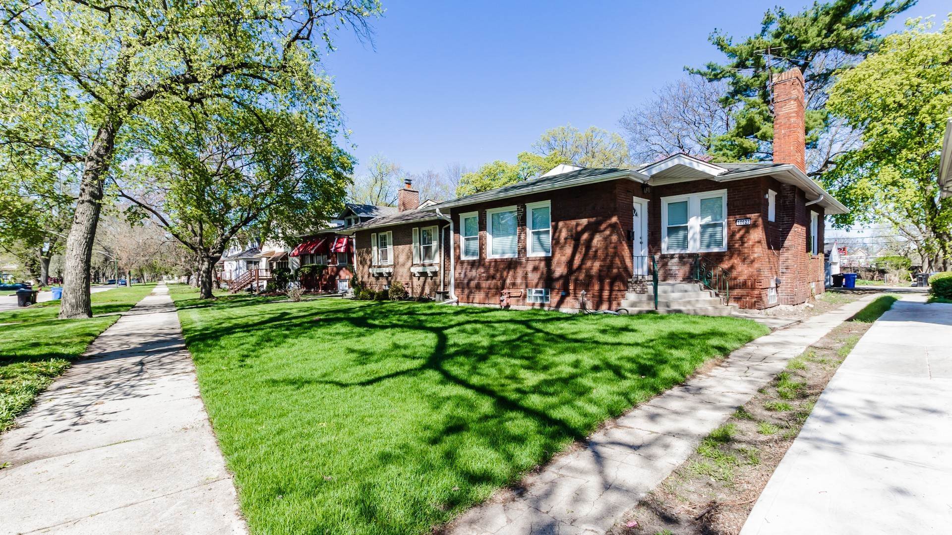 Single Family for Sale at East Beverly, Chicago, IL 60643