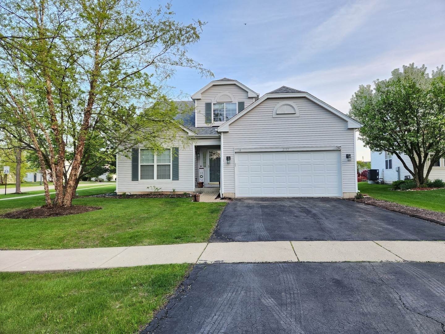Single Family for Sale at Round Lake, IL 60073
