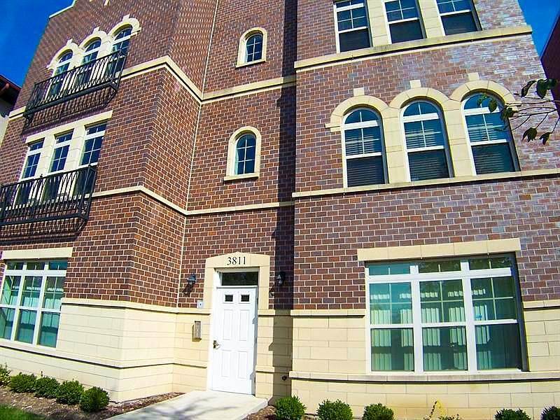 Single Family for Sale at Oakland, Chicago, IL 60653