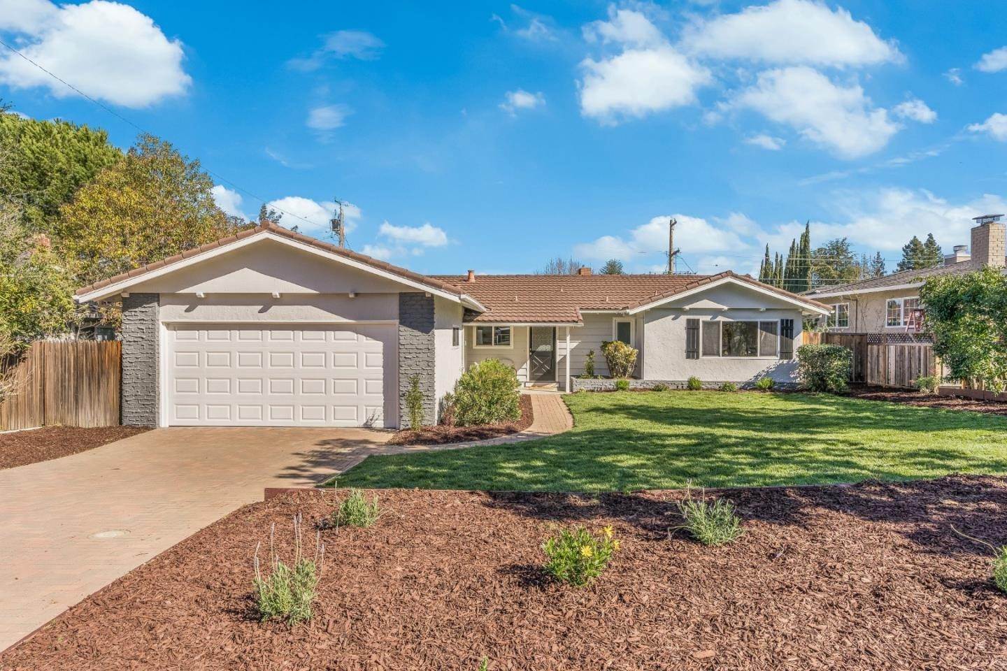 Single Family for Sale at Los Gatos, CA 95032