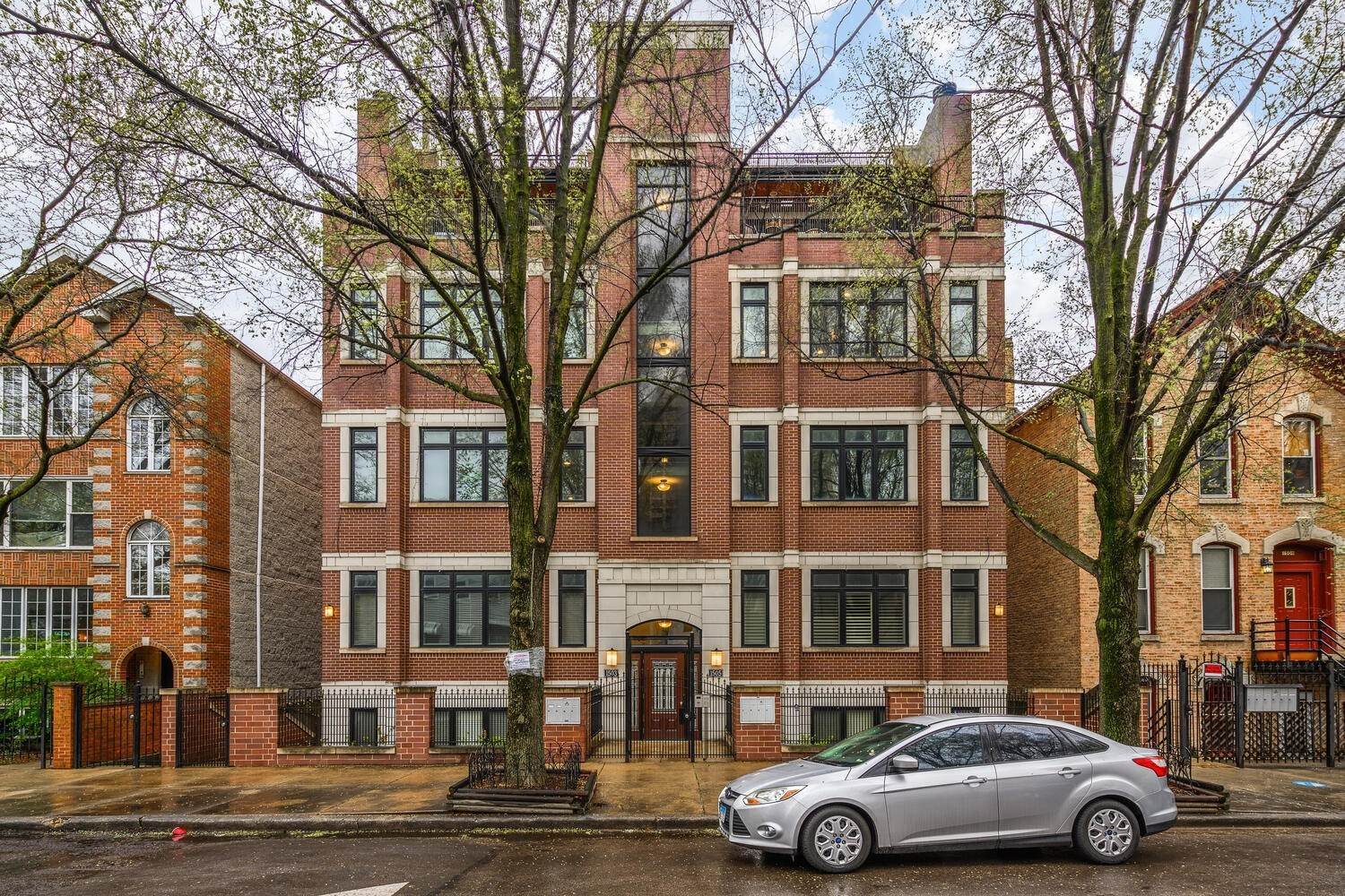 Single Family for Sale at Noble Square, Chicago, IL 60642