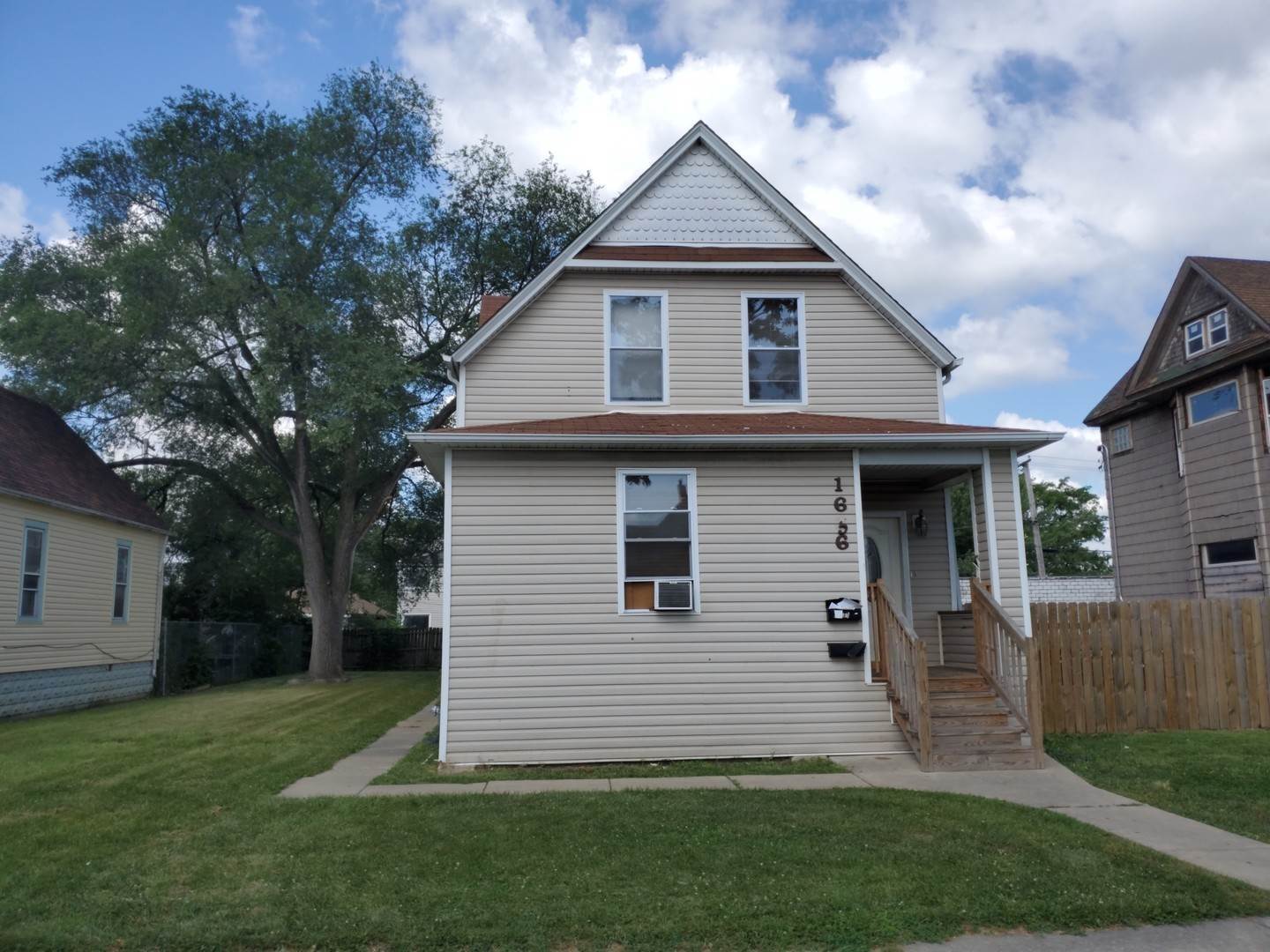 Single Family at Chicago Heights, IL 60411