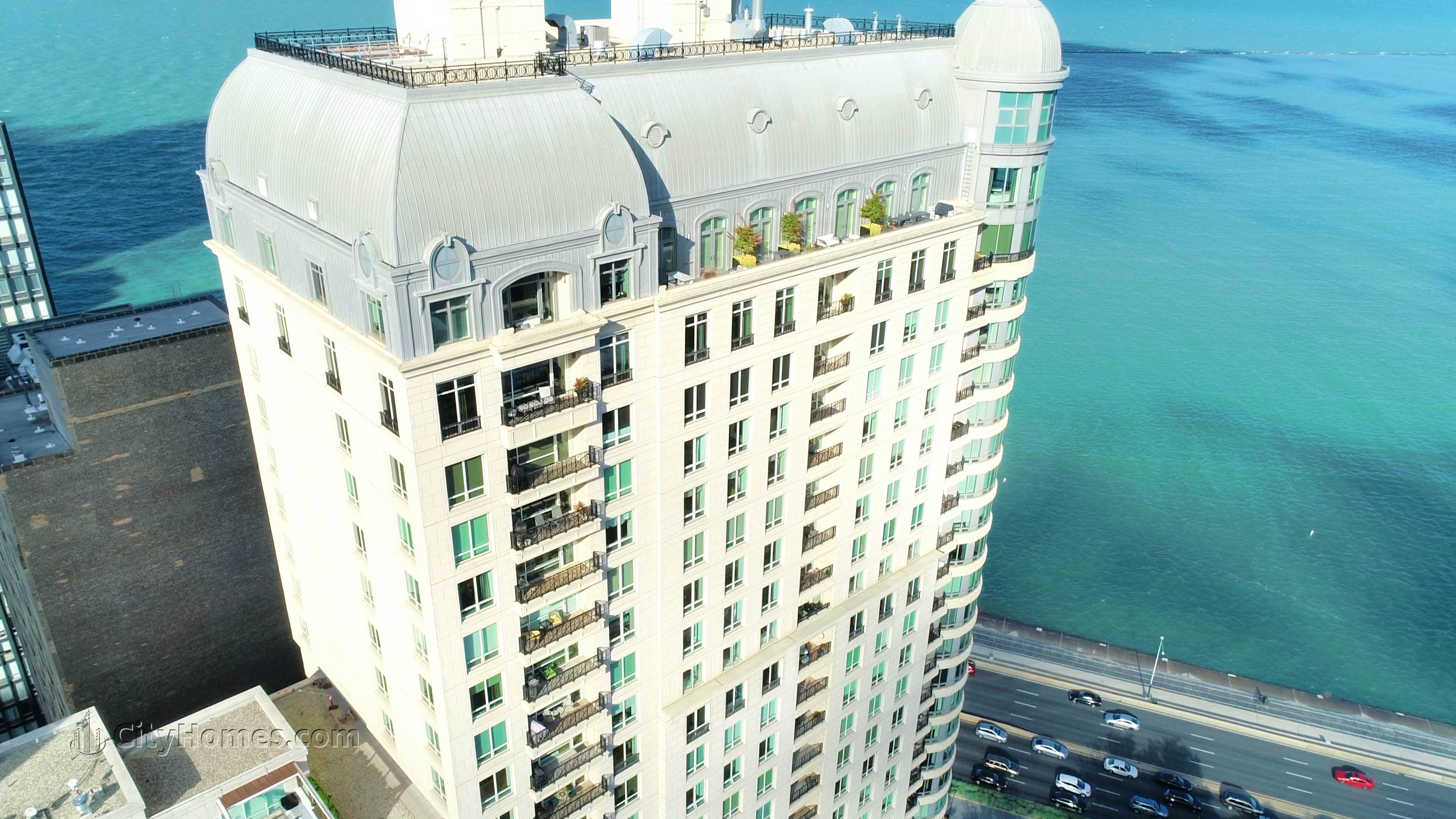 3. Residences of Lakeshore Park building at 840 N Lake Shore Dr, Central Chicago, Chicago, IL 60611