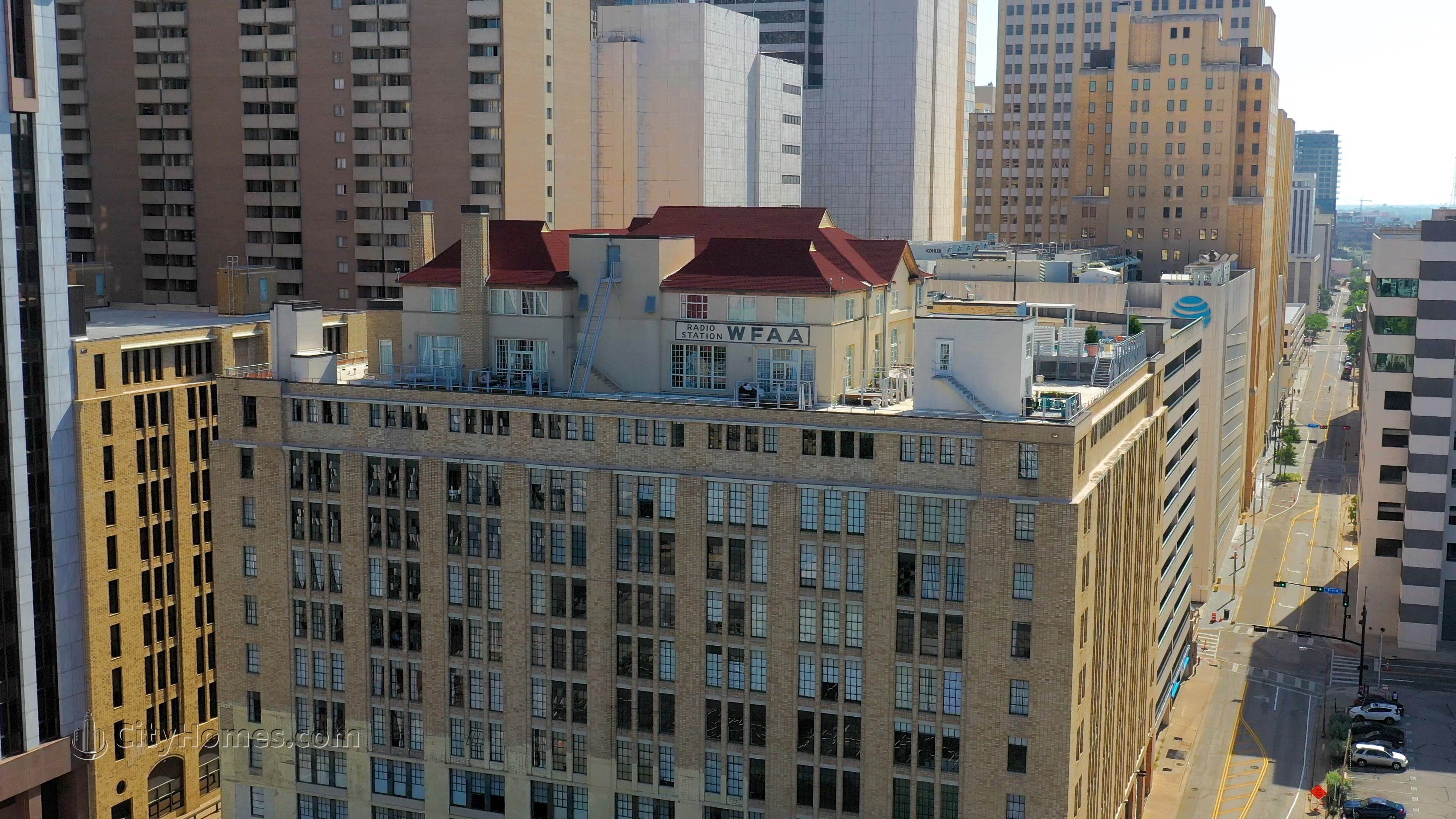 3. SoCo Urban Lofts gebouw op 1122 Jackson St, Downtown Dallas, Dallas, TX 75202