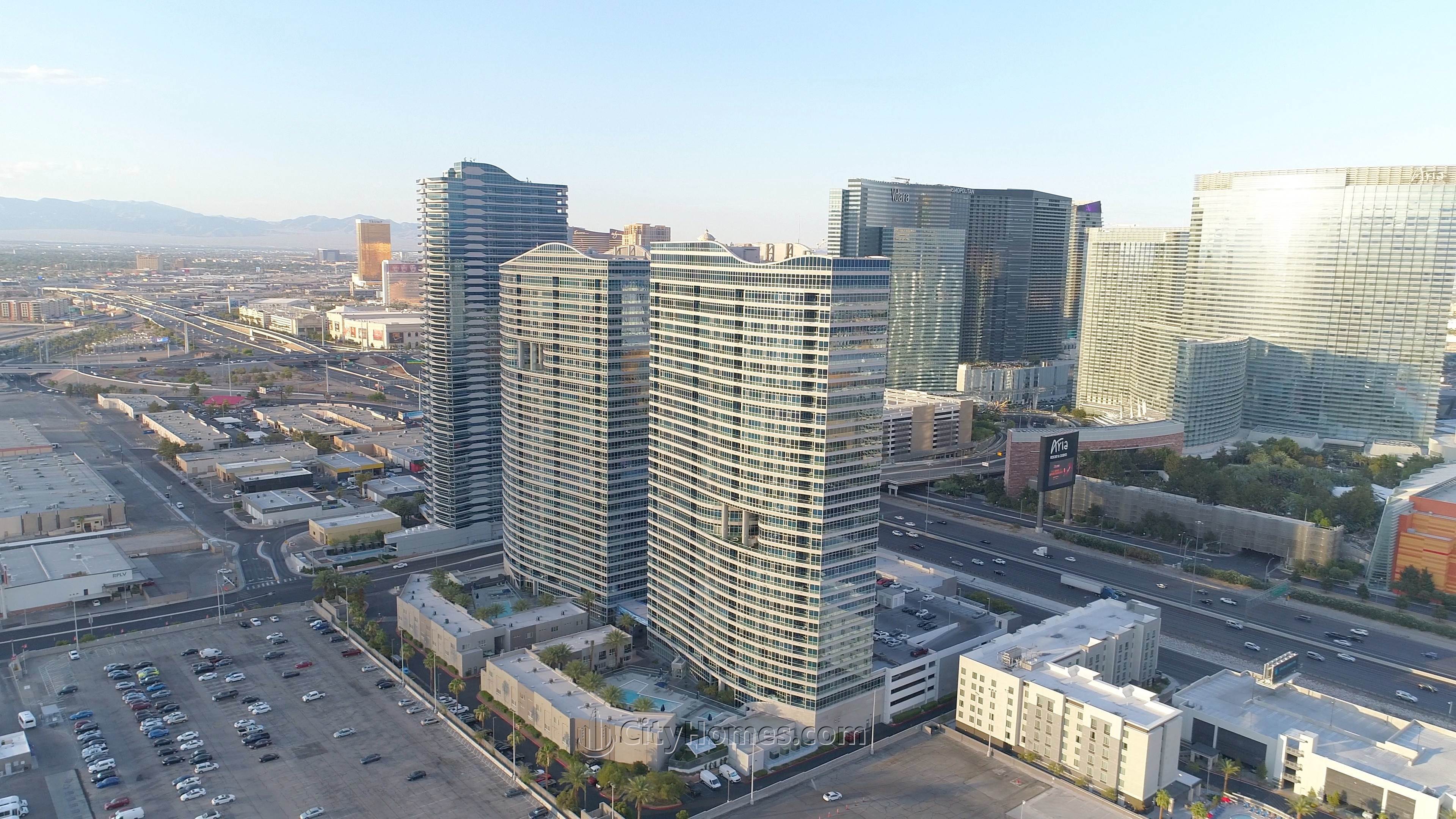 5. Panorama Towers xây dựng tại 4525 Dean Martin Dr, Las Vegas, NV 89103