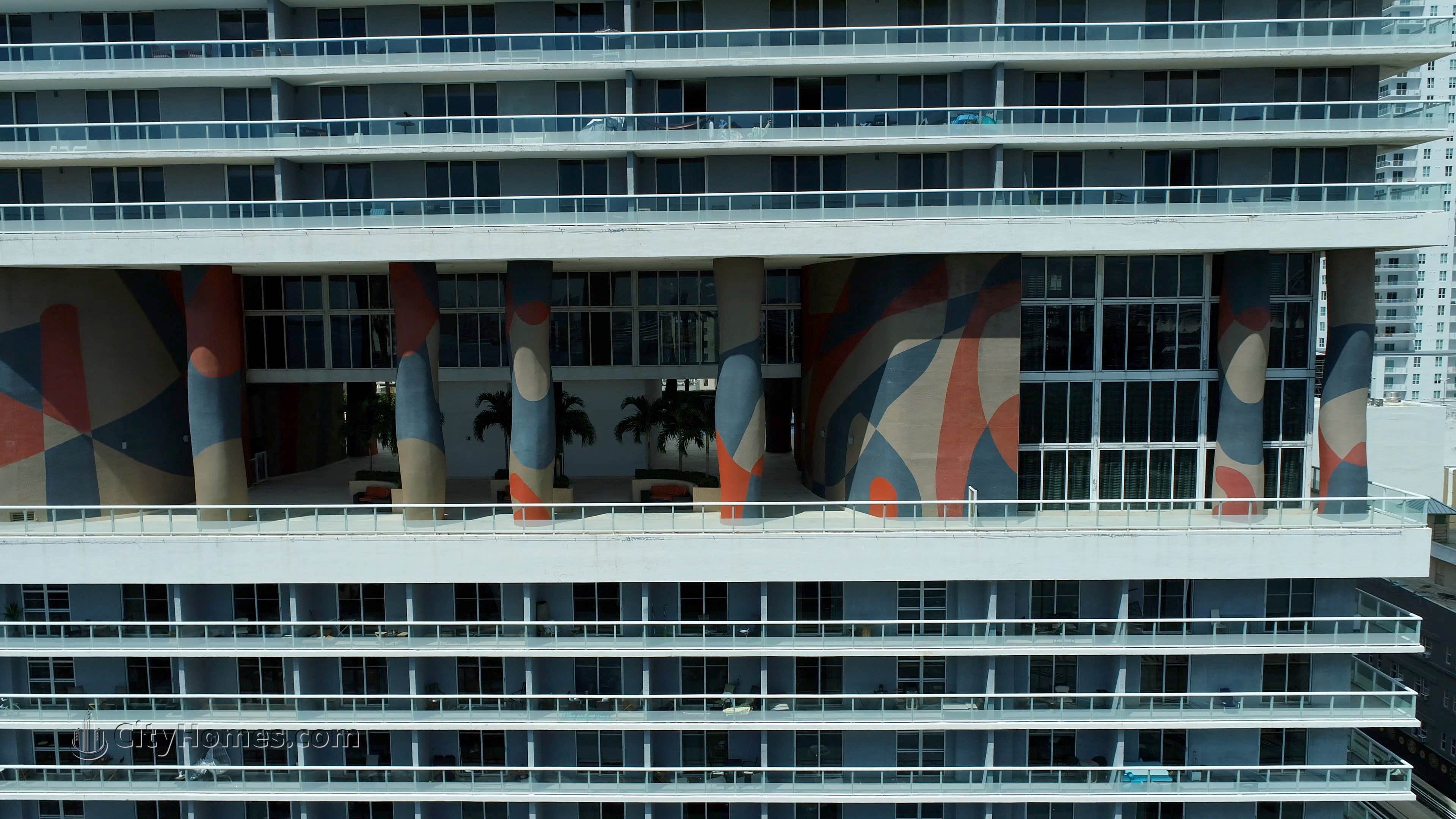 5. xây dựng tại 50 Biscayne Boulevard, Miami, FL 33132