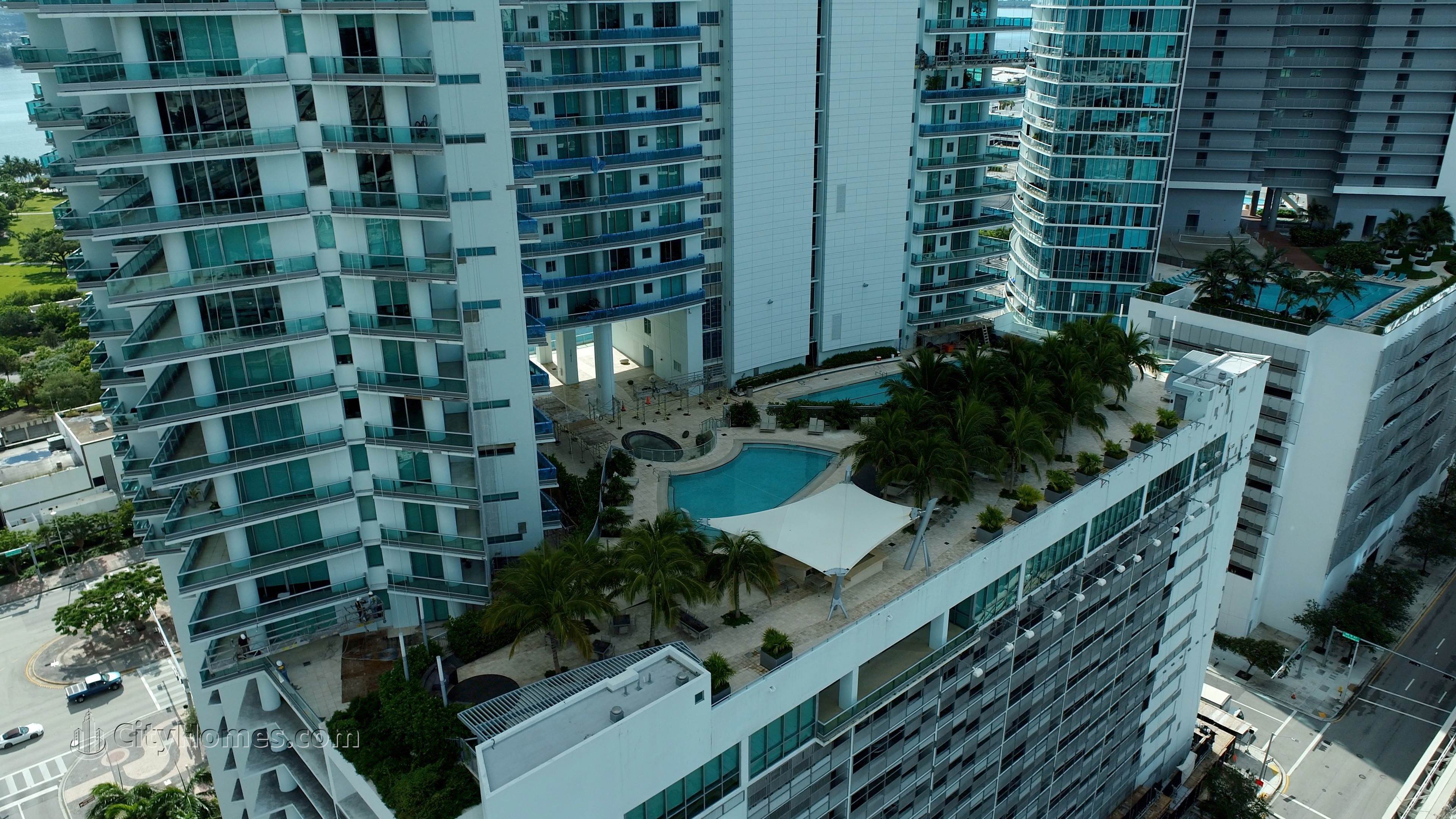 5. 900 Biscayne Bay byggnad vid 900 Biscayne Boulevard, Miami, FL 33132