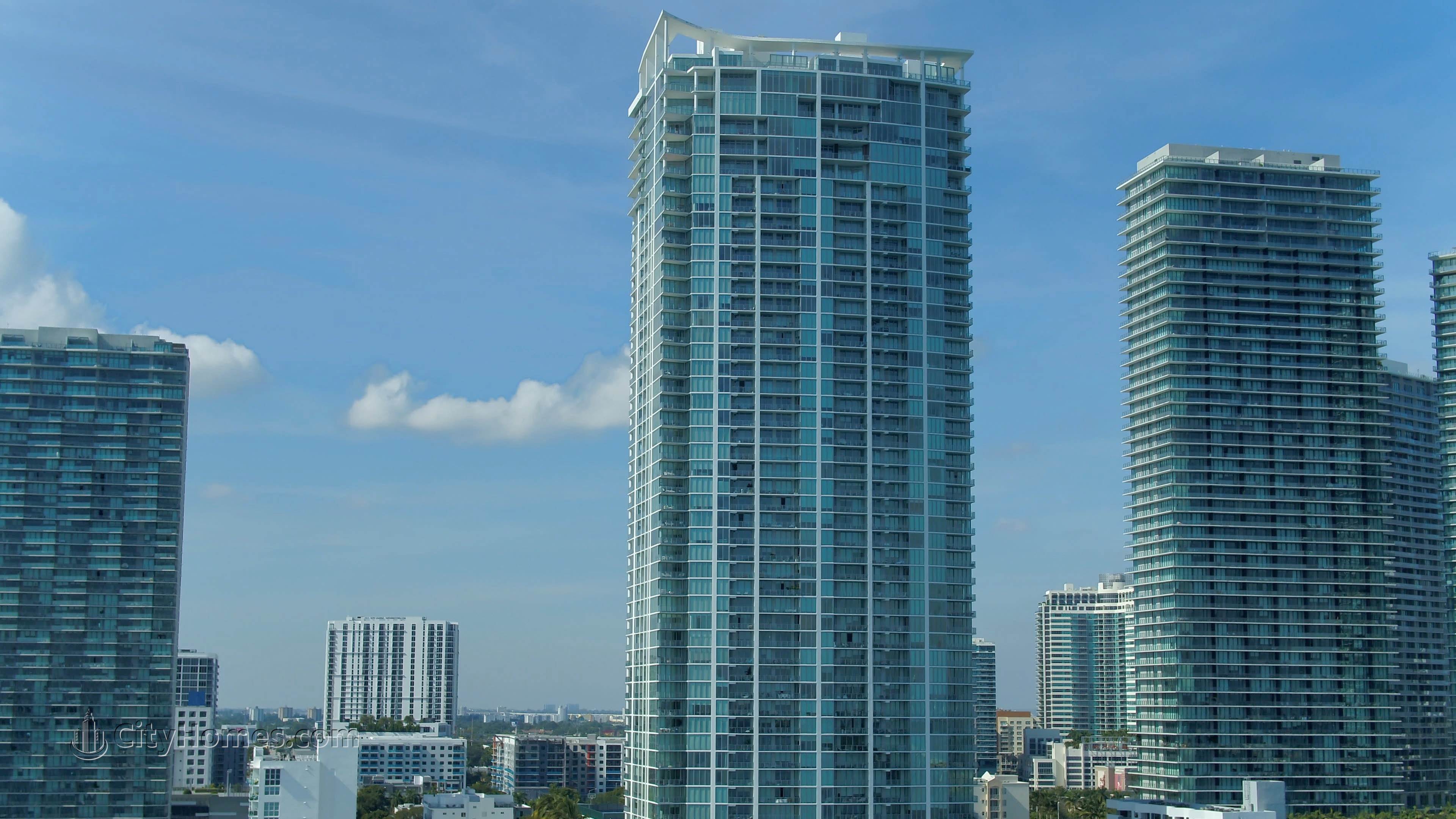 2. Biscayne Beach xây dựng tại 2900 NE 7th Avenue, Edgewater, Miami, FL 33137