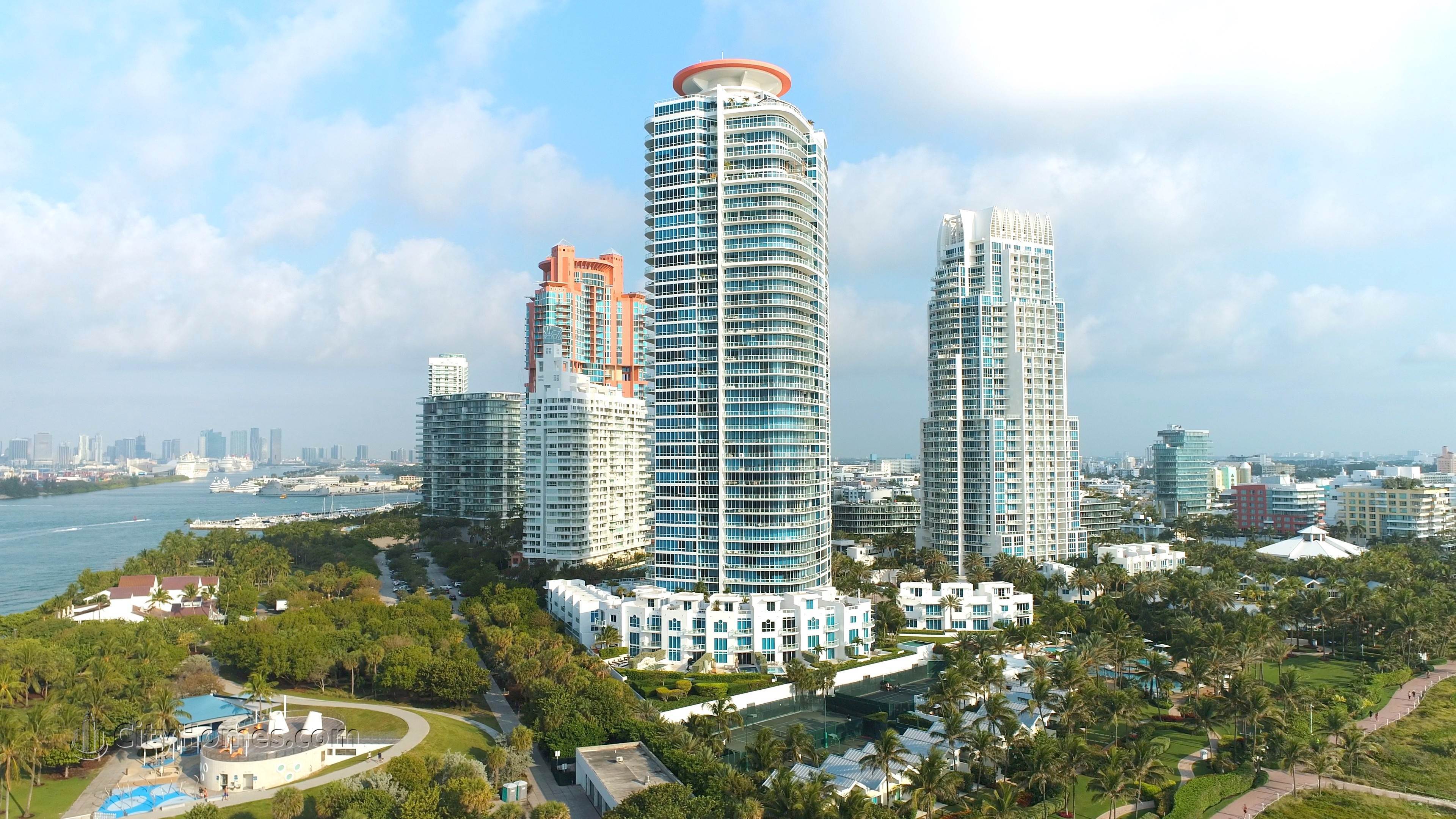 2. CONTINUUM SOUTH TOWER bâtiment à 100 S Pointe Dr., Miami Beach, FL 33139