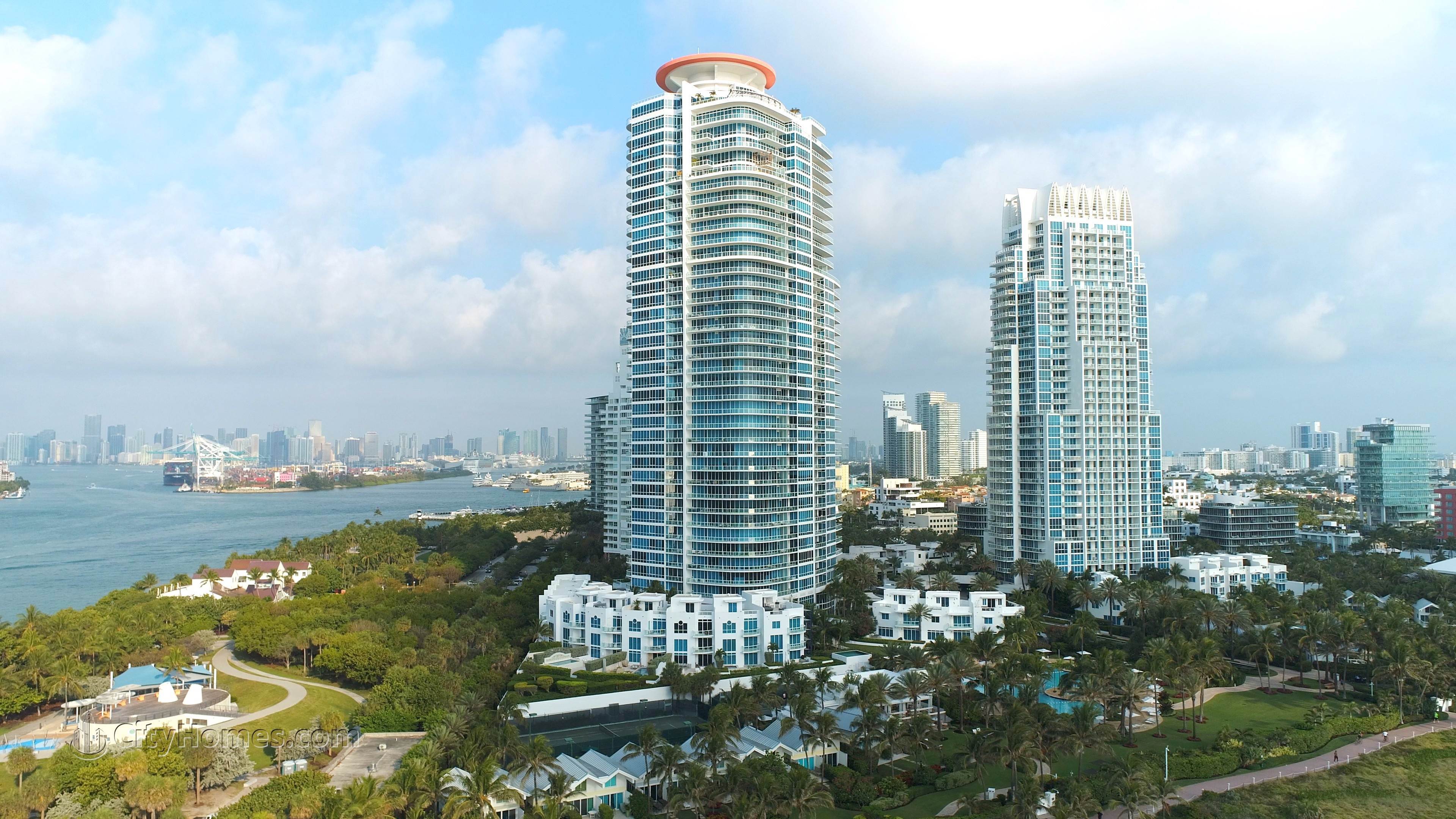 3. CONTINUUM SOUTH TOWER xây dựng tại 100 S Pointe Dr., Miami Beach, FL 33139