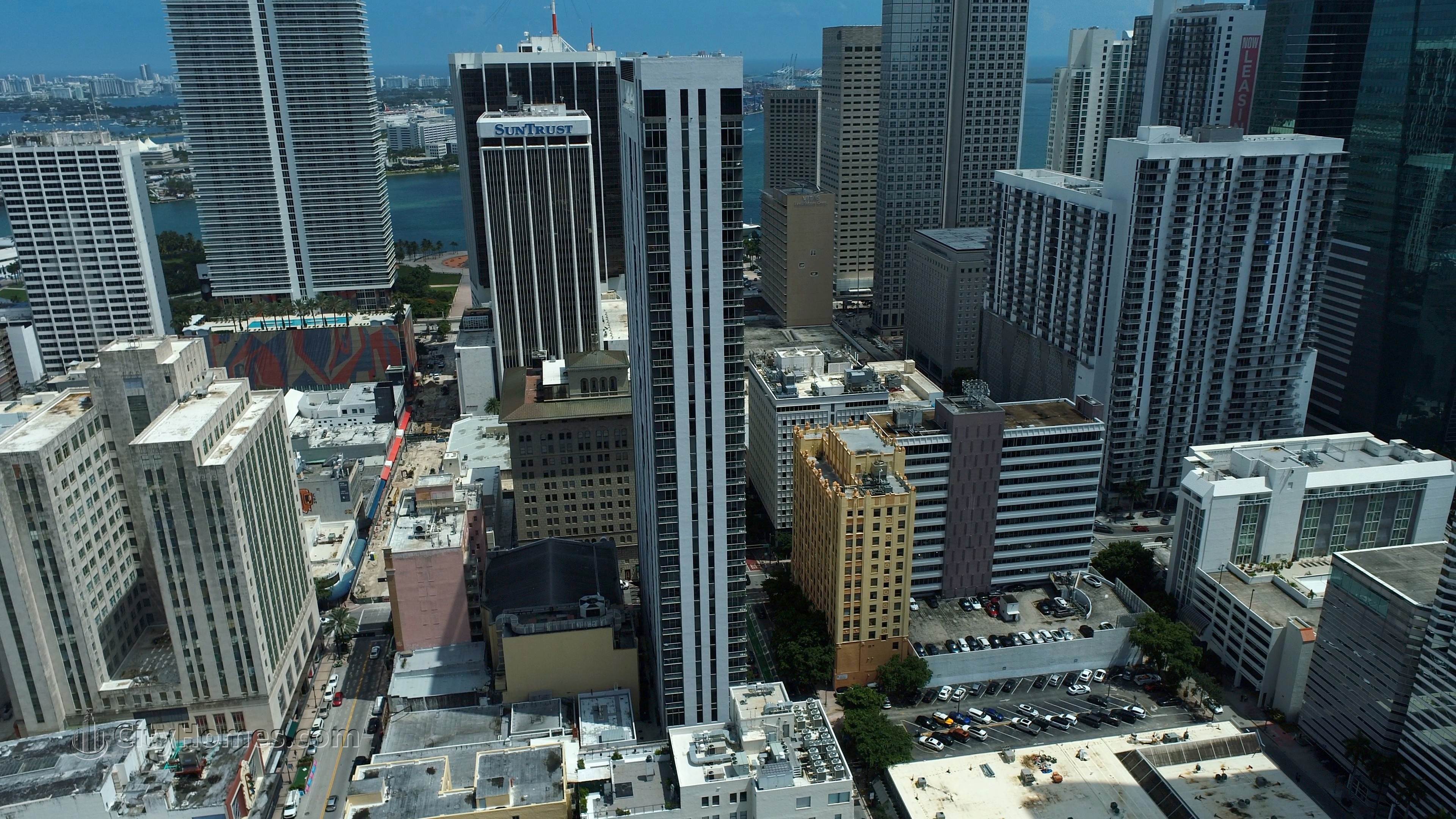 3. Centro xây dựng tại 151 SE 1st Street, Downtown Miami, Miami, FL 33132