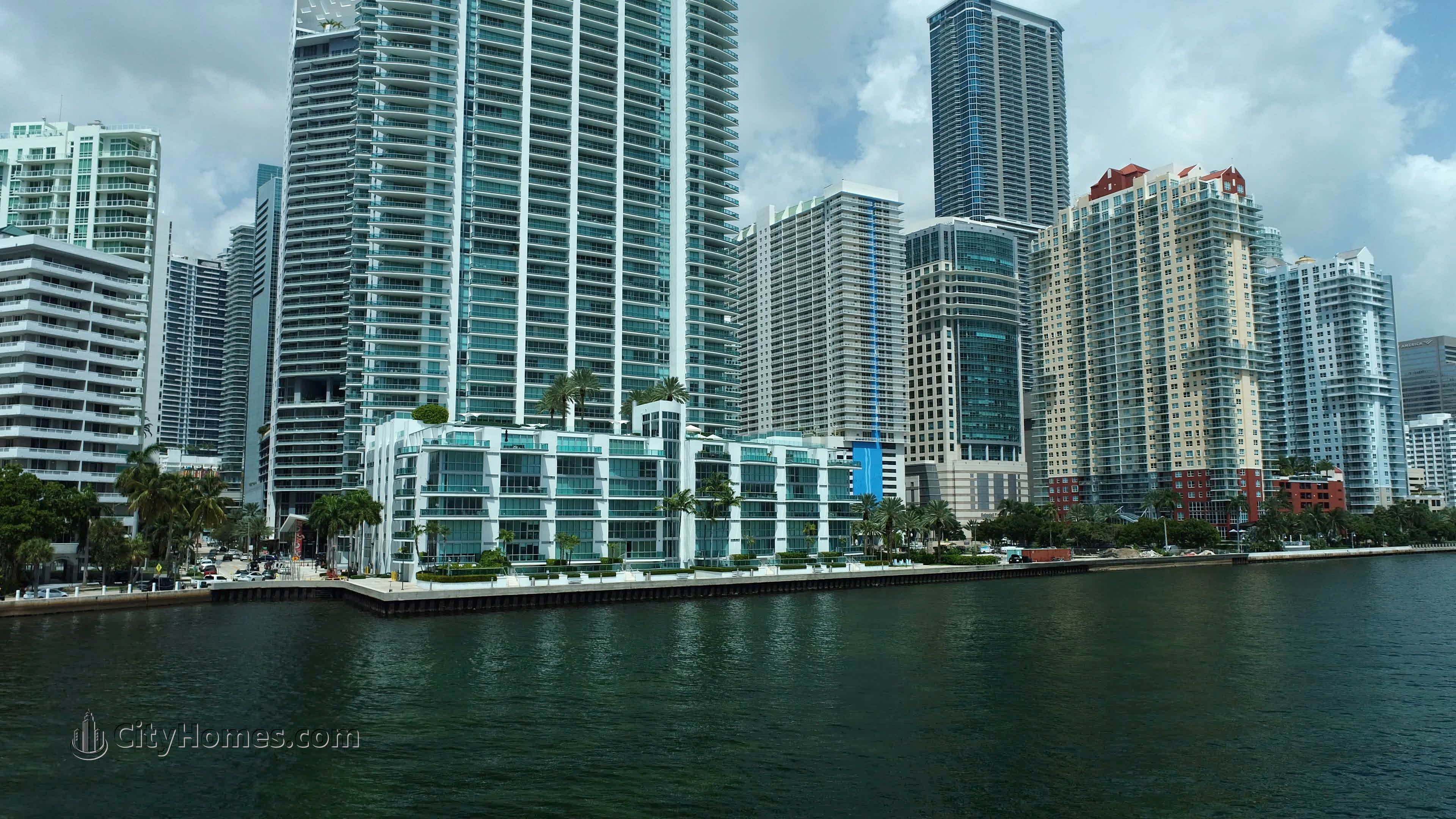 2. Jade Residences edificio en 1331 Brickell Bay Drive, Brickell, Miami, FL 33131