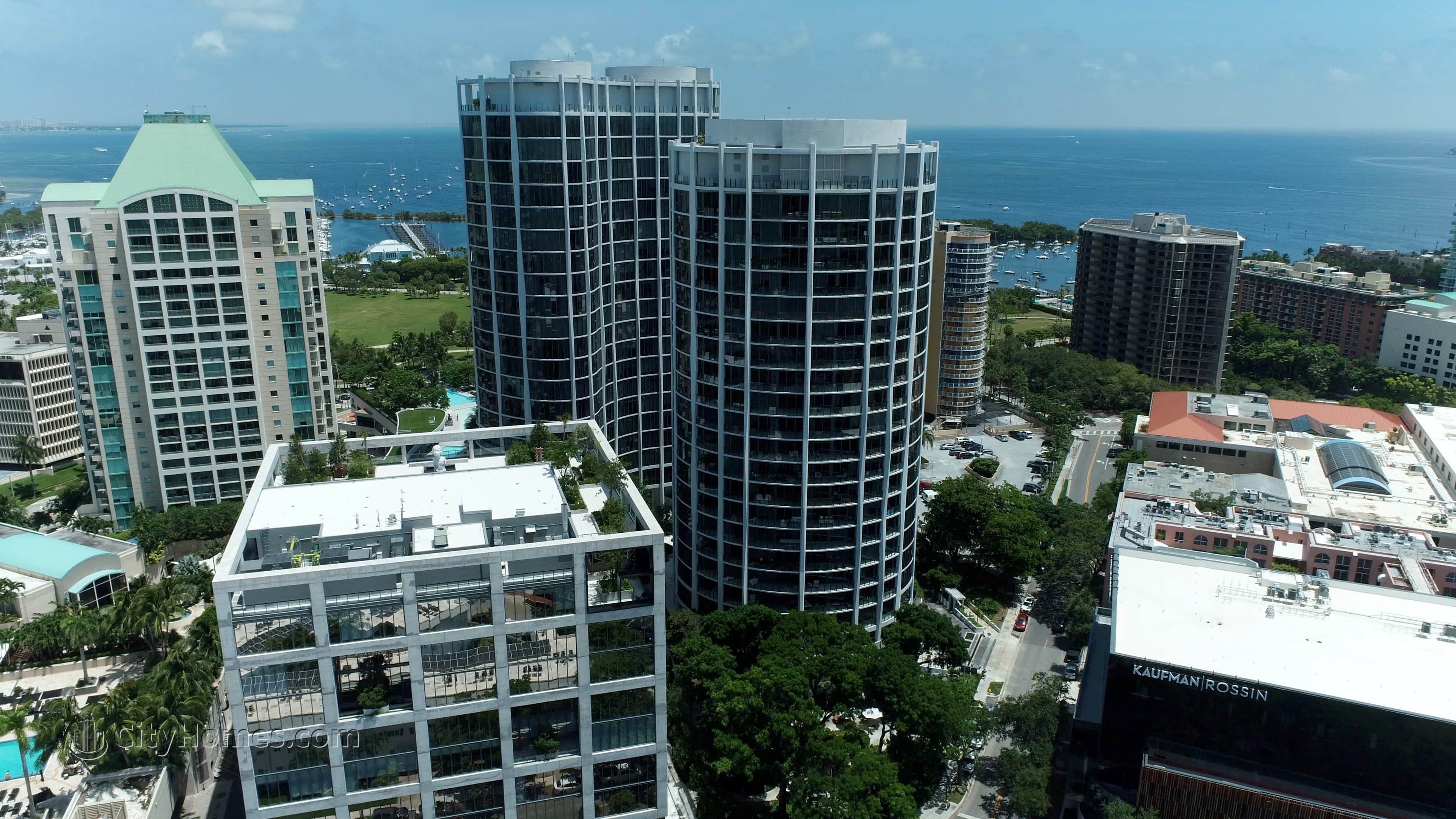 Park Grove Club Residences Gebäude bei 2831 S Bayshore Drive, Northeast Coconut Grove, Miami, FL 33133