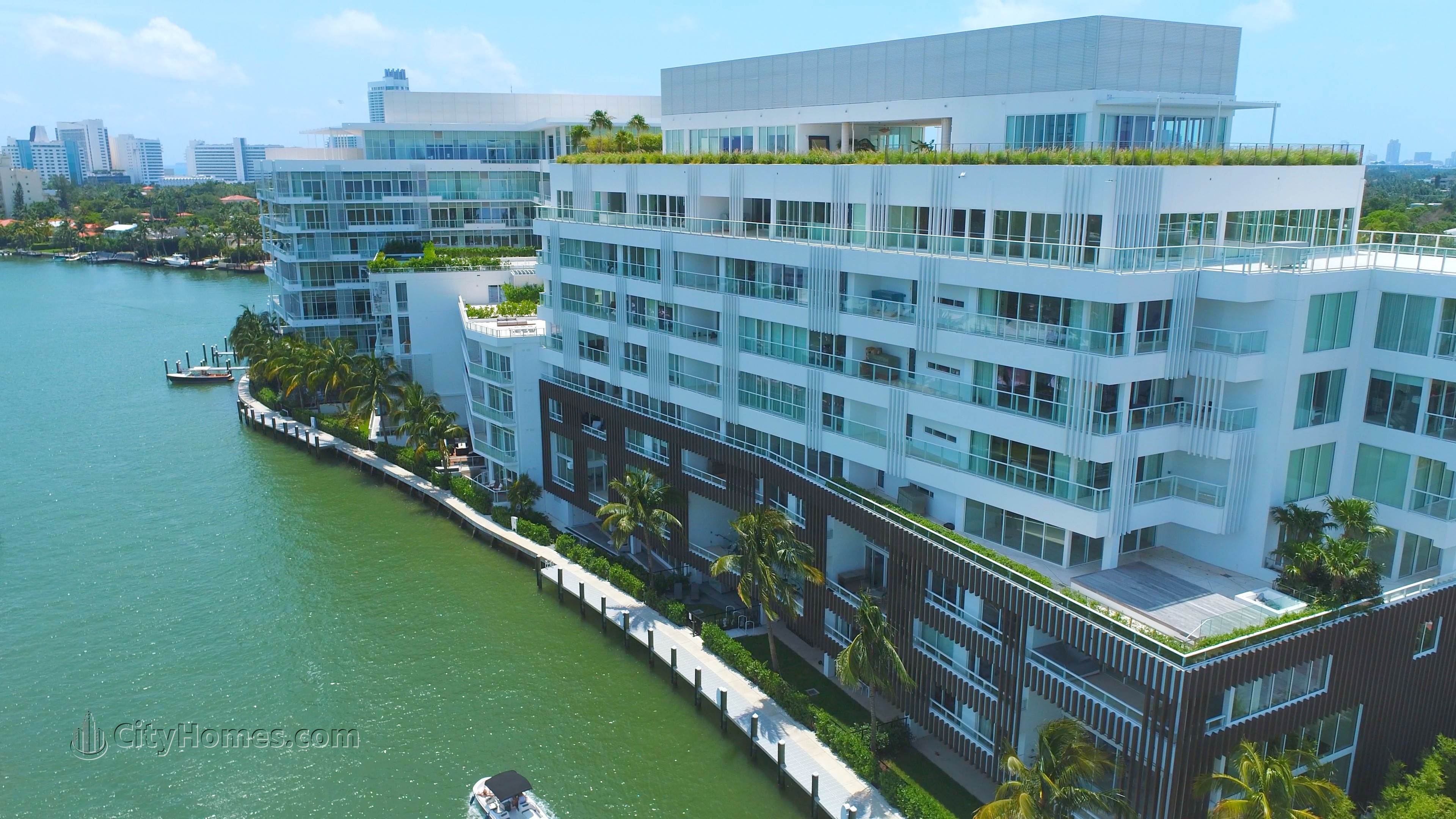 2. RITZ-CARLTON RESIDENCES byggnad vid 4701 N Meridian Avenue, Nautilus, Miami Beach, FL 33140