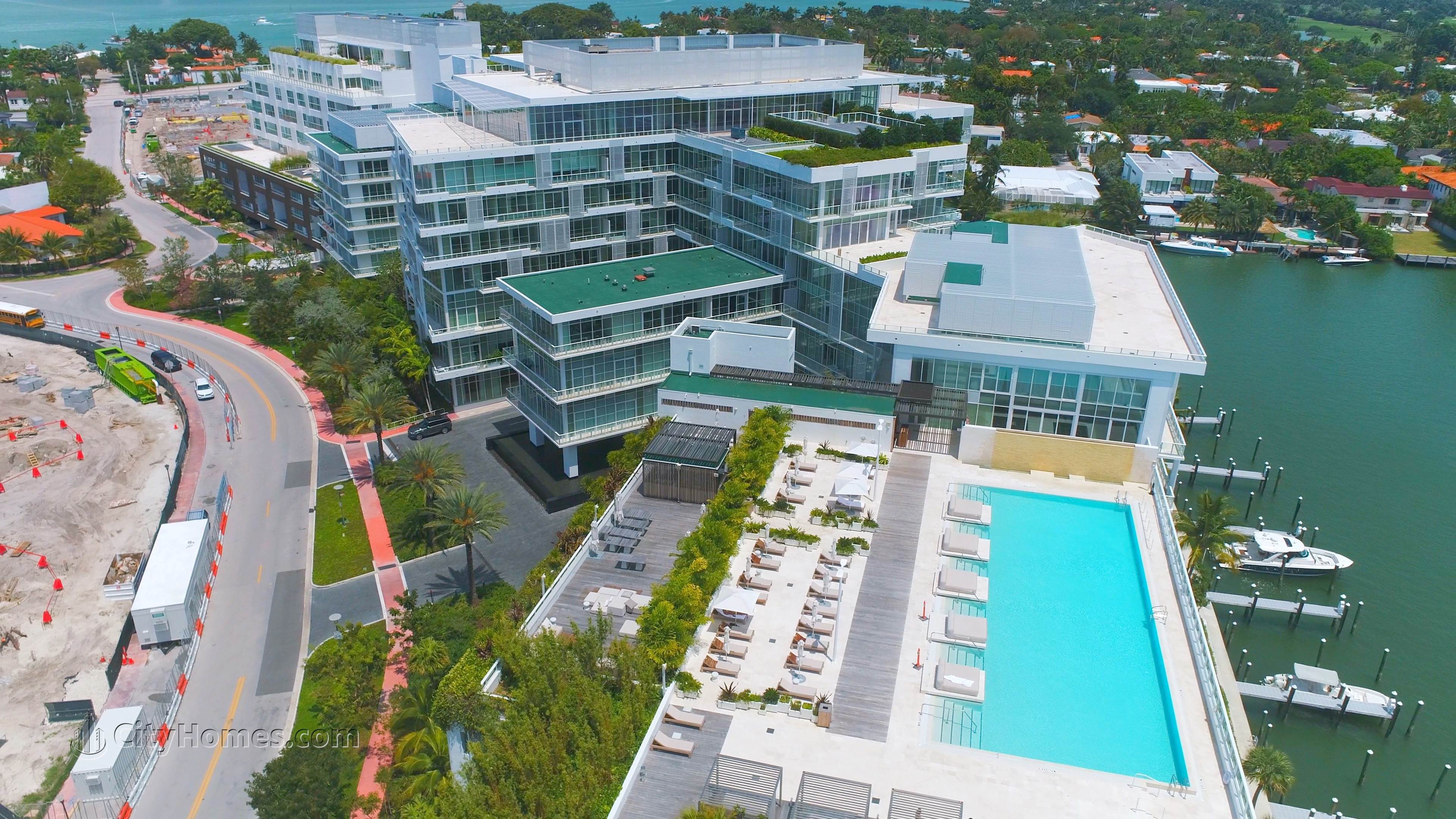4. RITZ-CARLTON RESIDENCES byggnad vid 4701 N Meridian Avenue, Nautilus, Miami Beach, FL 33140