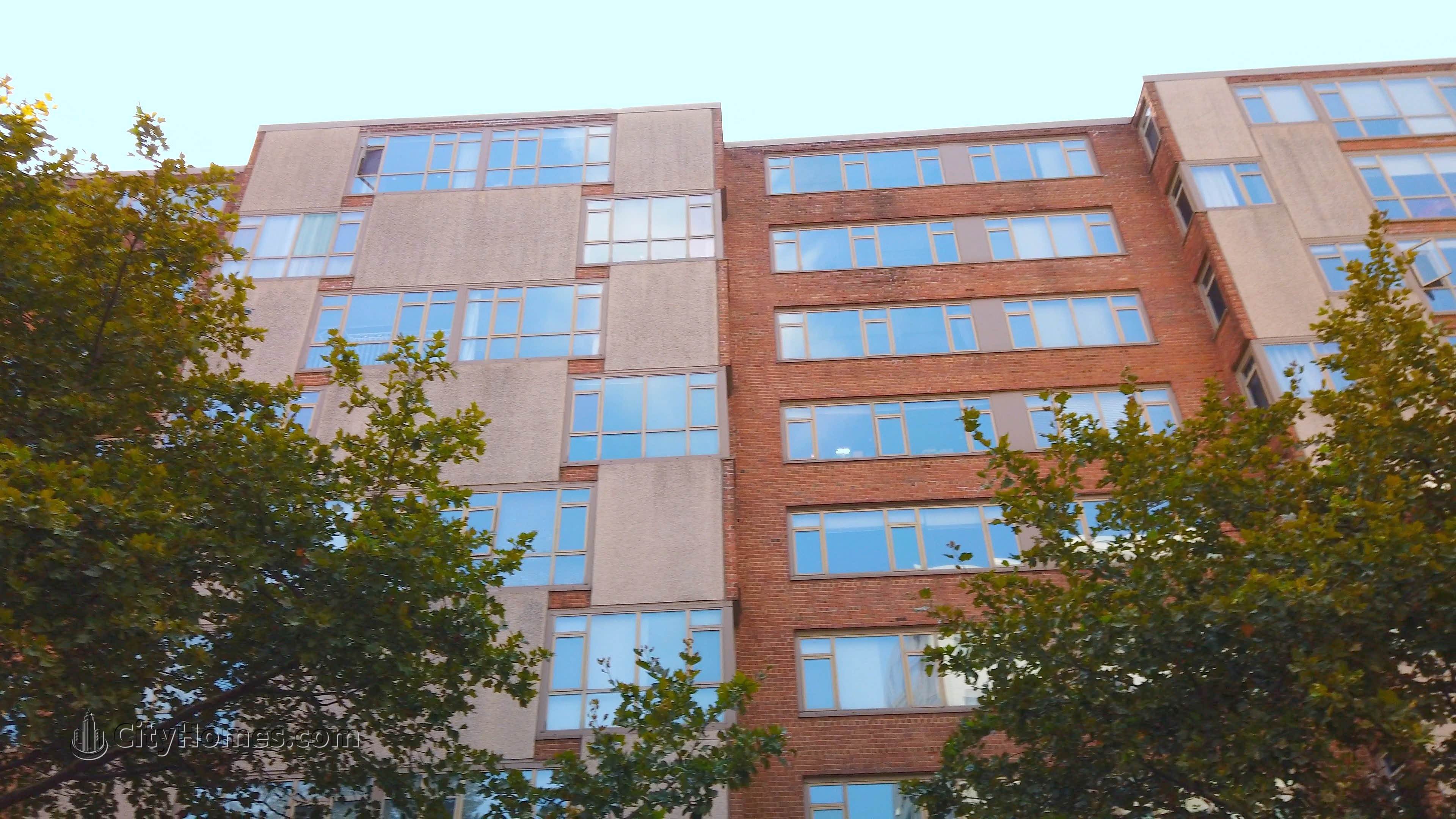 5. Dupont East edificio en 1545 18th St NW, Dupont Circle, Washington, DC 20036