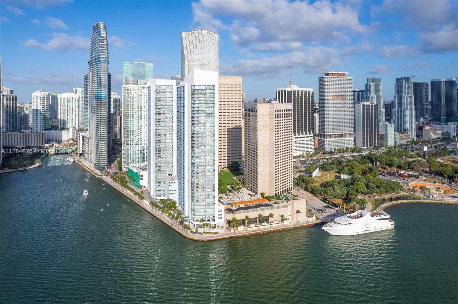Condominium pour l Vente à Downtown Miami, Miami, FL 33131