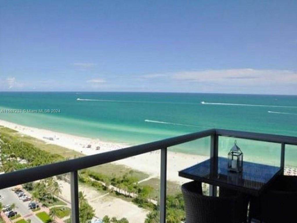 Condominium voor Verkoop op City Center, Miami Beach, FL 33139