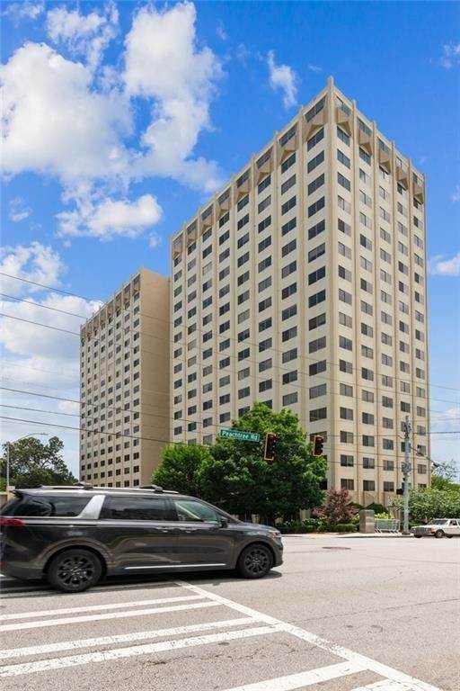Condominium pour l Vente à Peachtree Heights West, Atlanta, GA 30305