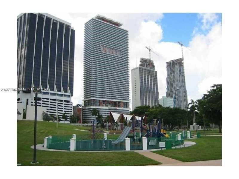 Eigentumswohnung für Verkauf beim Downtown Miami, Miami, FL 33132