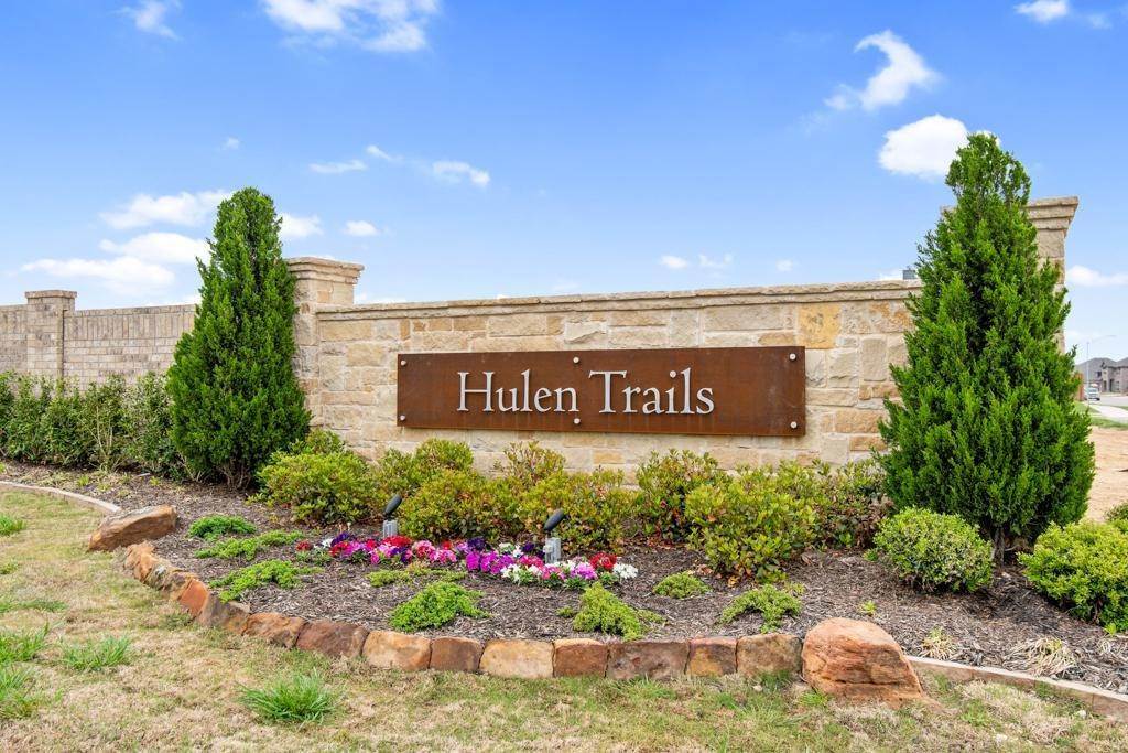 13. Hulen Trails建於 10620 Moss Cove Drive, Fort Worth, TX 76036