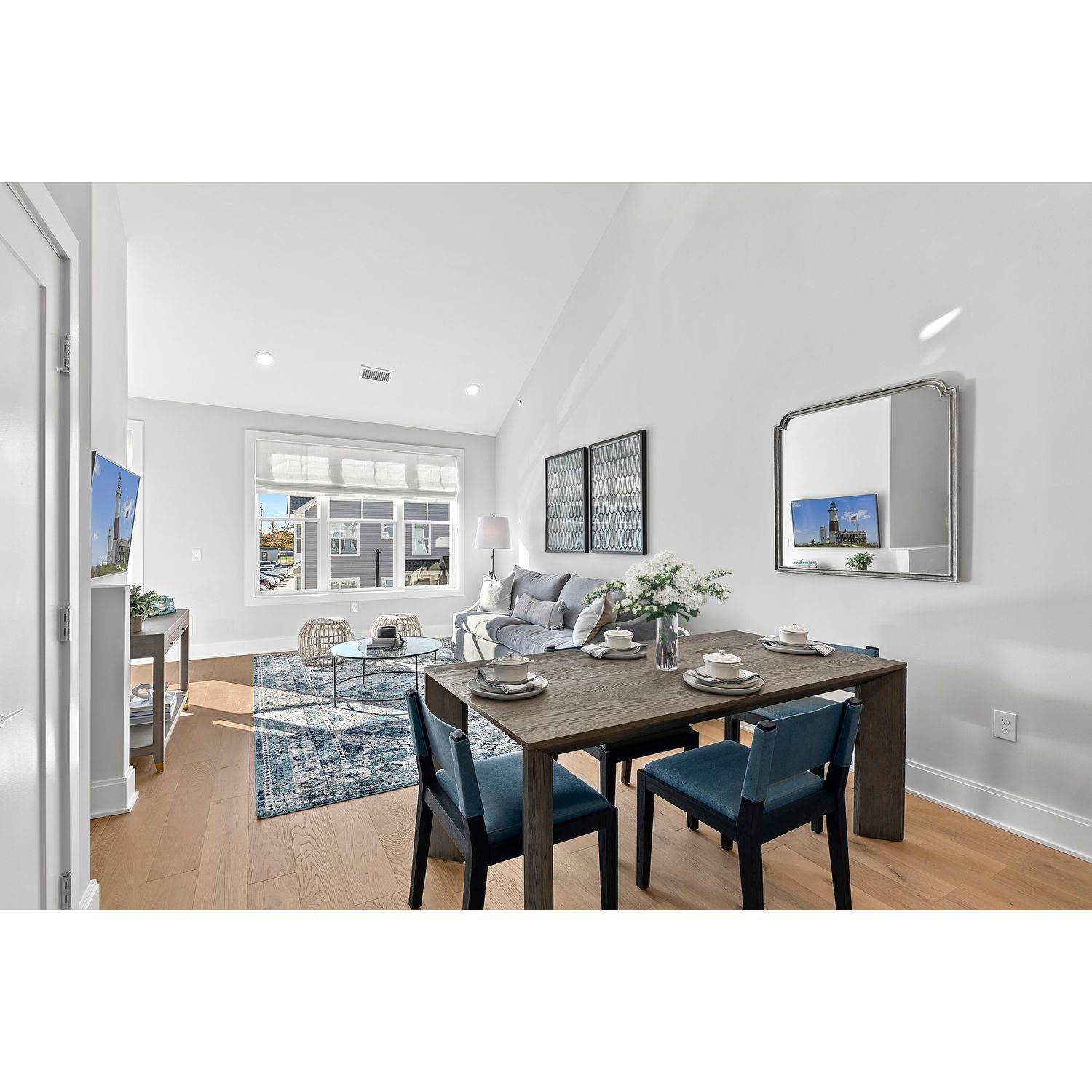 4. Meadowbrook Pointe East Meadow xây dựng tại 123 Merrick Avenue, East Meadow, NY 11554