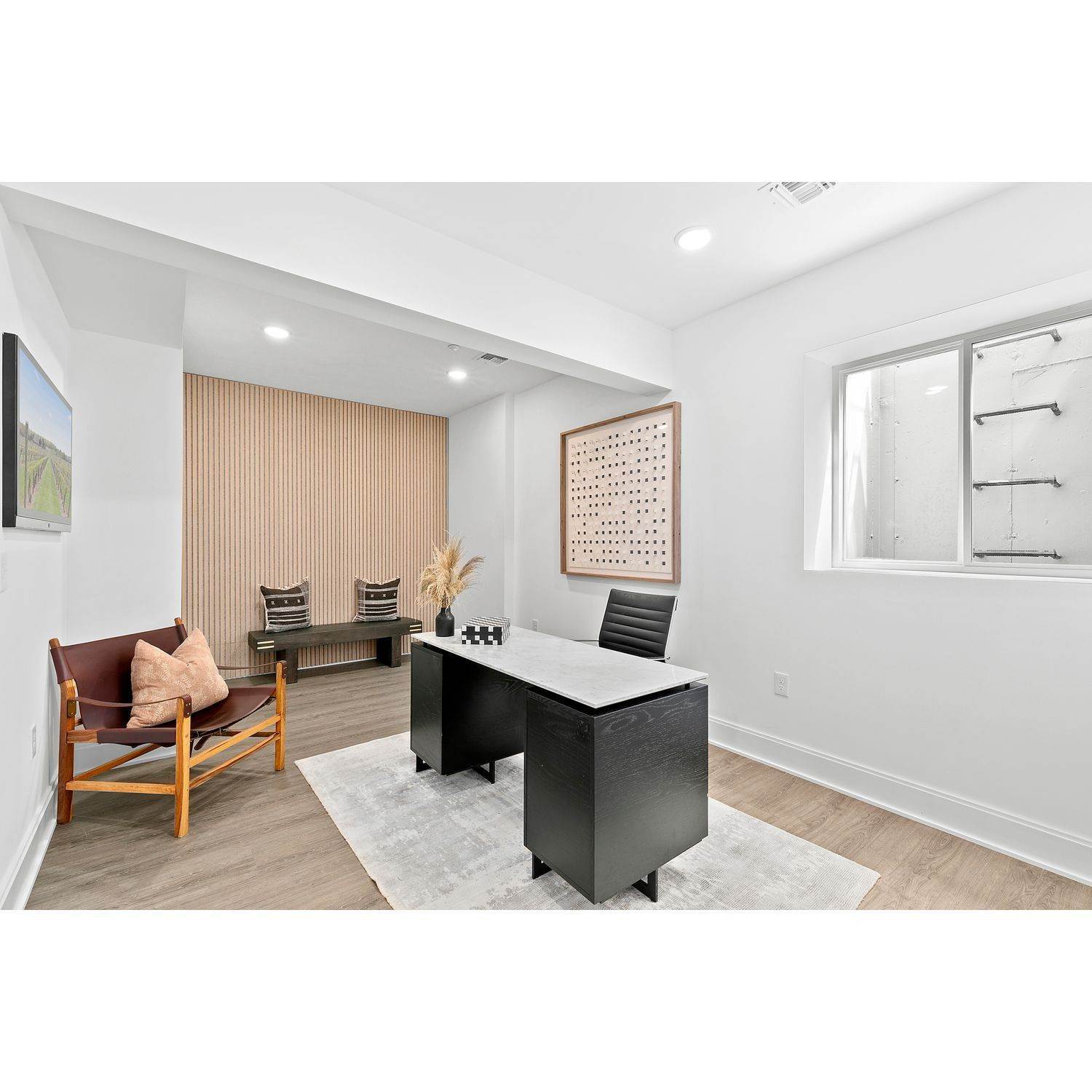 34. Meadowbrook Pointe East Meadow xây dựng tại 123 Merrick Avenue, East Meadow, NY 11554