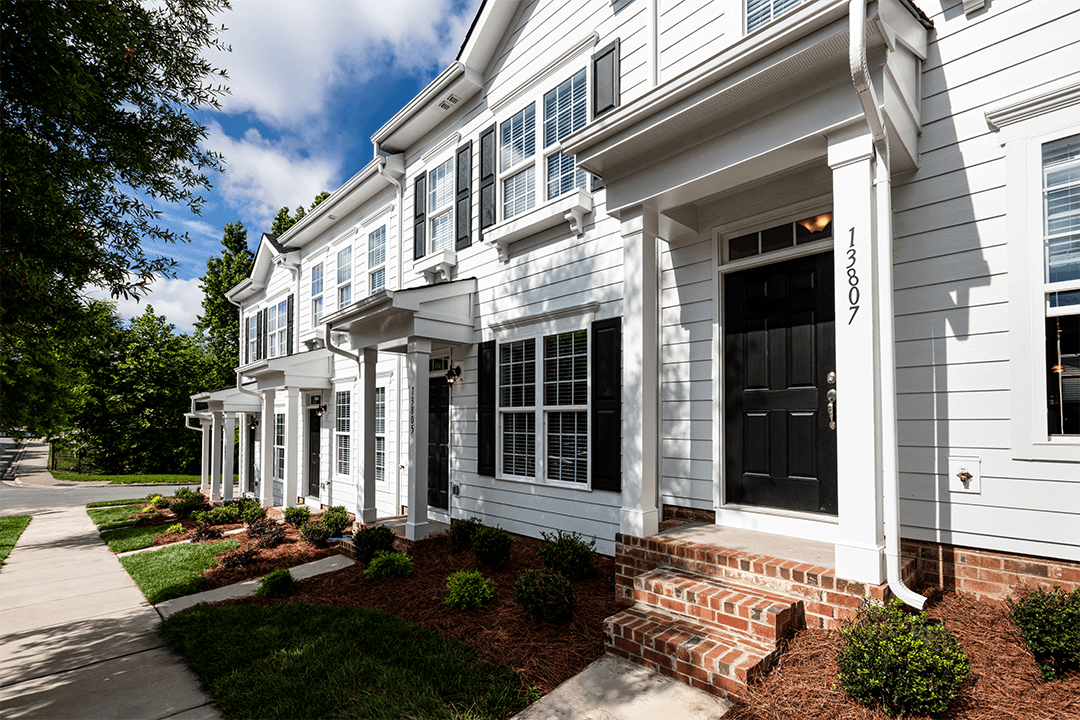 Townhouse for Sale at Charlotte, NC 28269