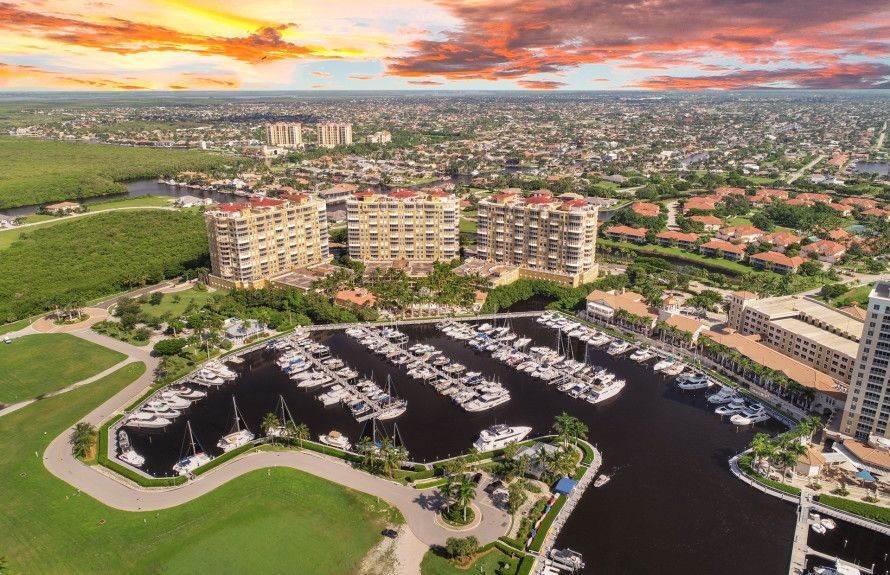 8. Sawgrass at Coral Lakes bâtiment à 1412 Weeping Willow Ct, Cape Coral, FL 33909