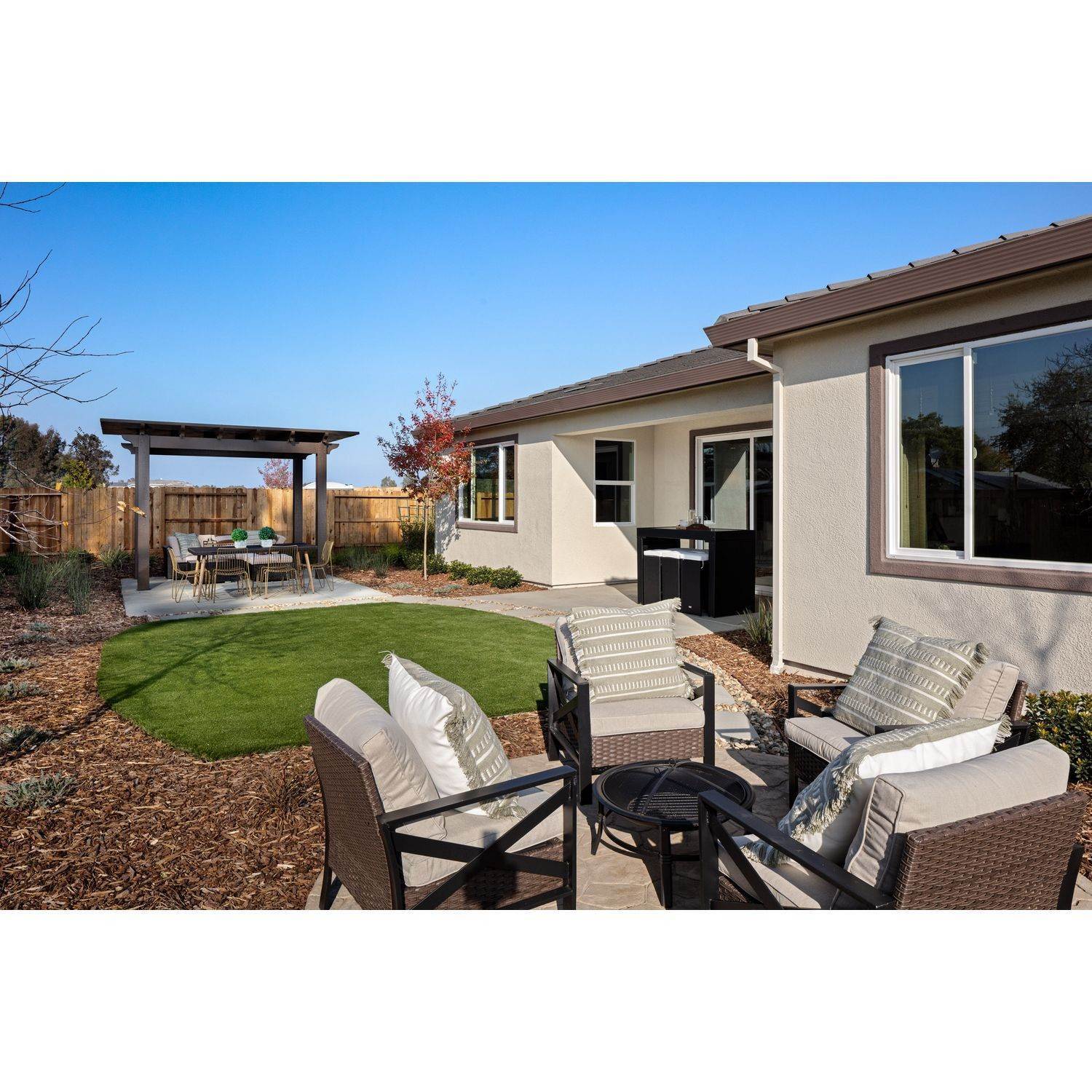 28. Cresleigh Havenwood xây dựng tại 758 Havenwood Drive, Lincoln, CA 95648