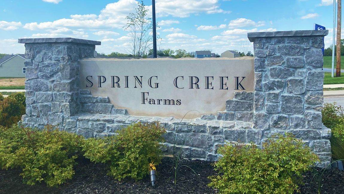Spring Creek Farms xây dựng tại 103 Stammer Farms Blvd, Chapel Hill, TN 37034