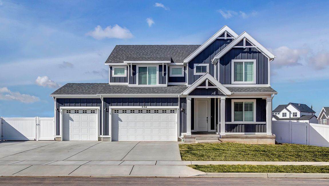 13. Foothill Village xây dựng tại 949 Red Cliff Drive, Santaquin, UT 84655