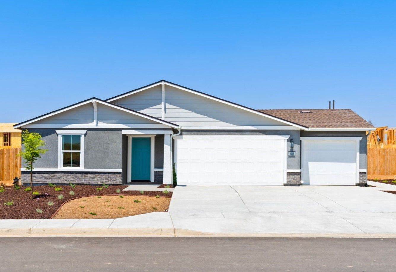 Canterbury Heights xây dựng tại 5817 Beltrami Place, Bakersfield, CA 93313
