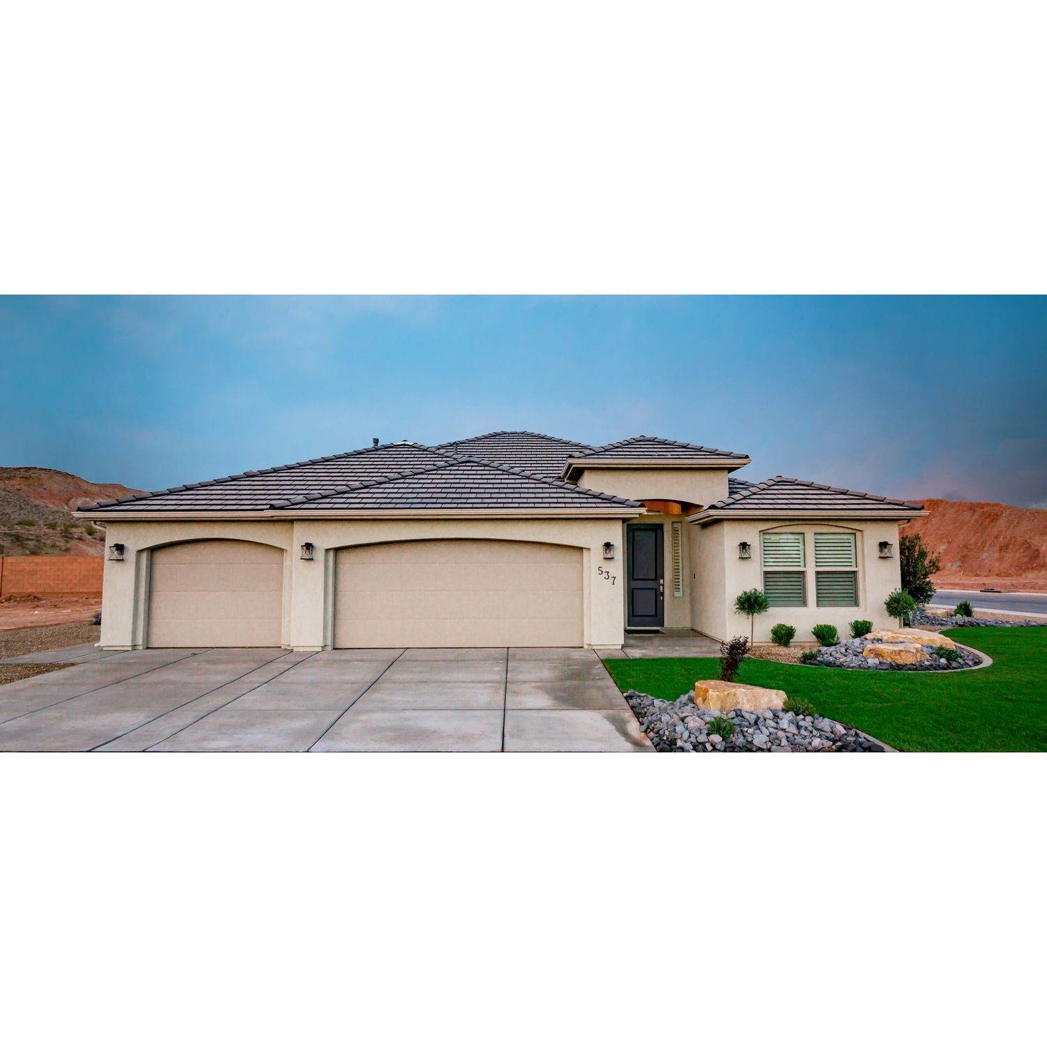 Red Waters xây dựng tại 537 S Mirage Dr, Washington, UT 84780